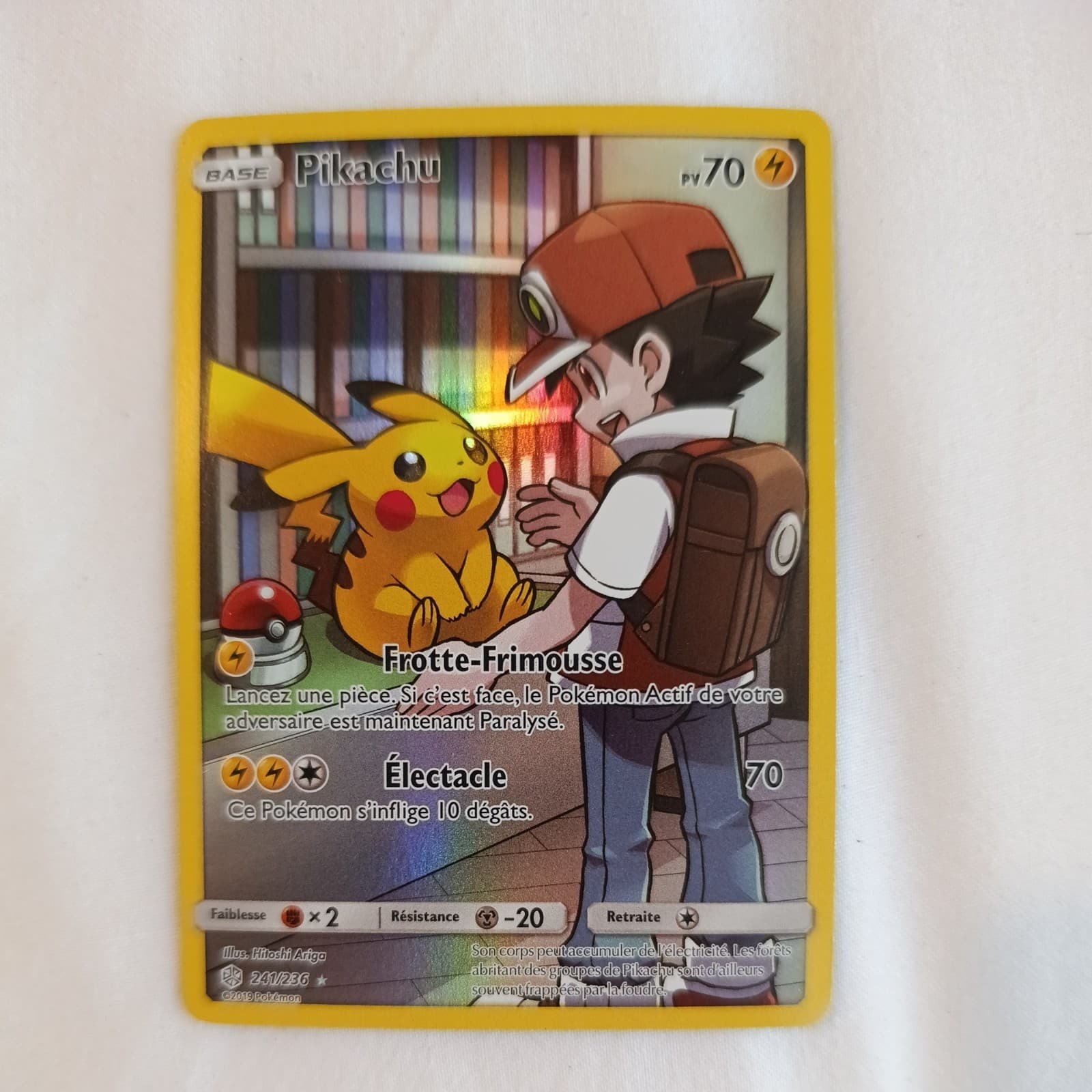 carte pokemon full art Pikachu fr éclipse cosmique 241/236