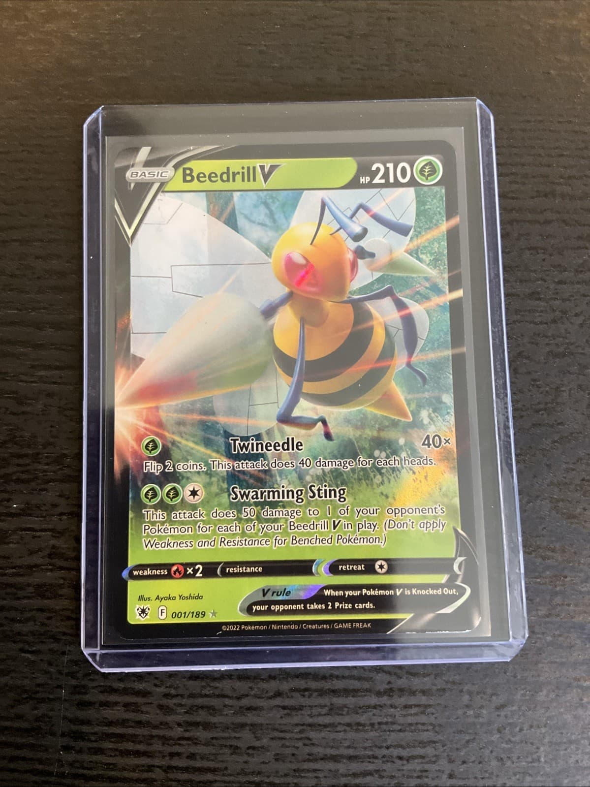 Pokémon Beedrill V 001/189 ASR Astral Radiance