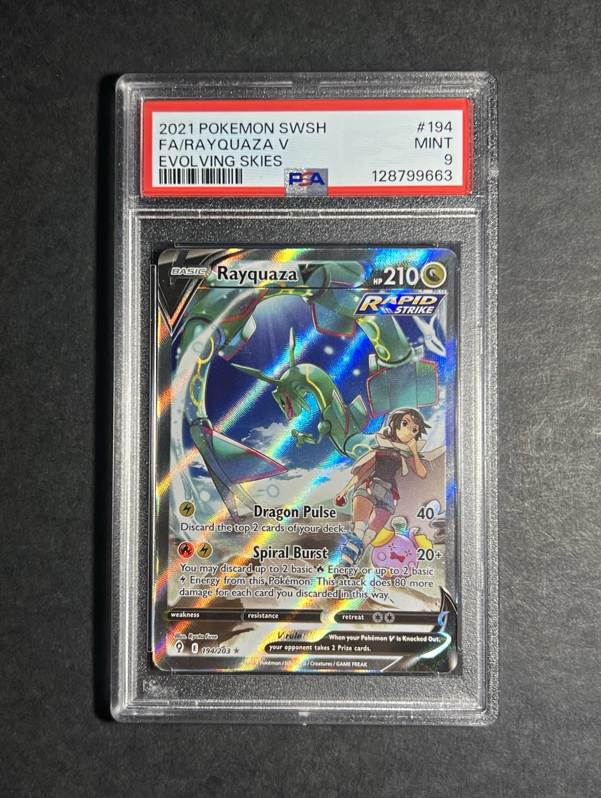 The Pokémon Company Pokemon TCG Rayquaza V 194/203 Alt Art Holo EN 2021 PSA 9