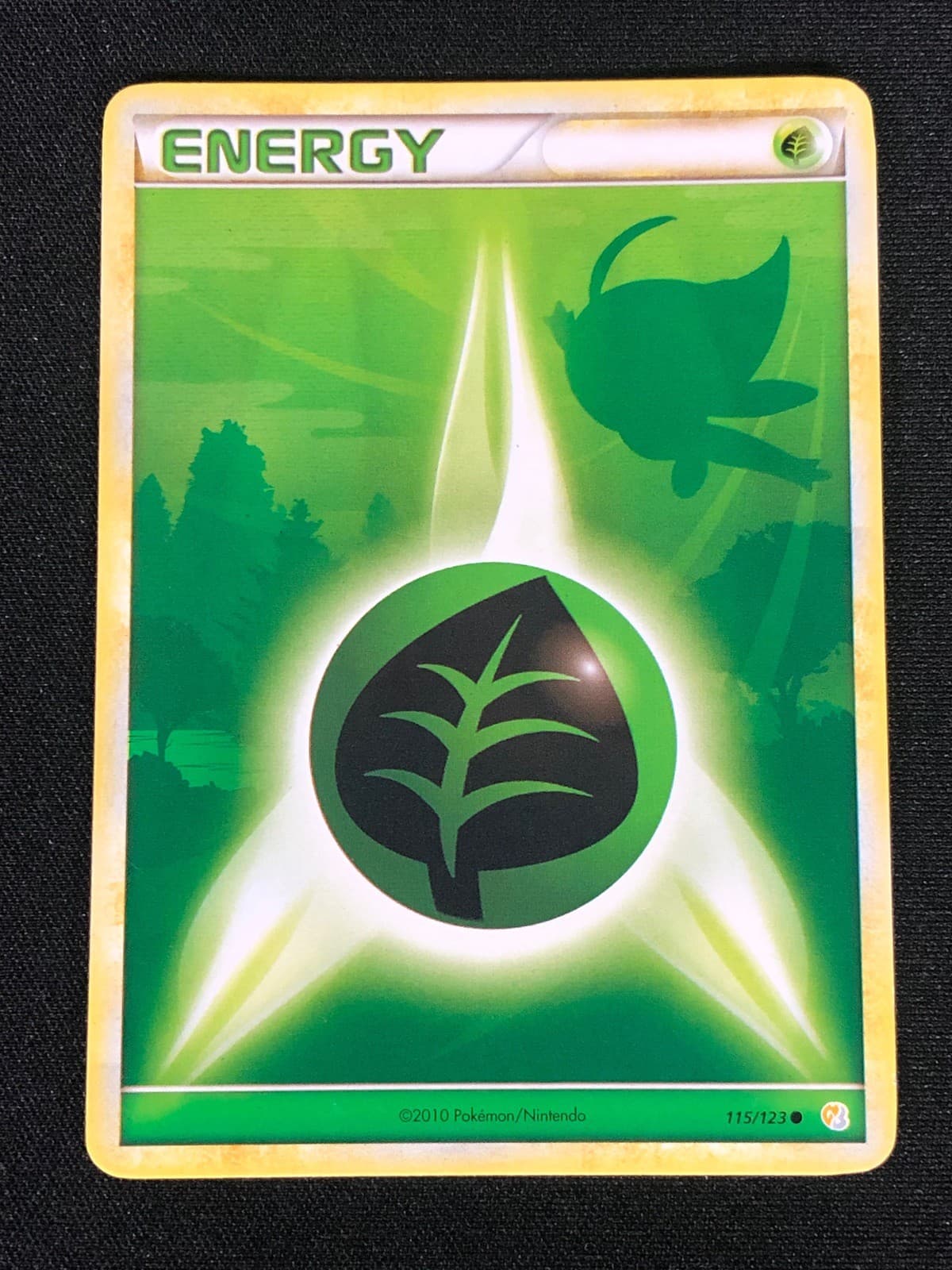 Pokémon Grass Energy Celebi 115/123 Heartgold & Soulsilver Regular (LP)