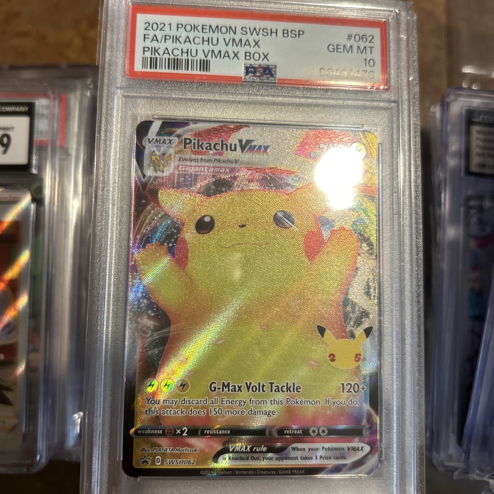 2021 POKEMON SWSH062 BLACK STAR PROMO PIKACHU VMAX Celebrations FULL ART PSA 10