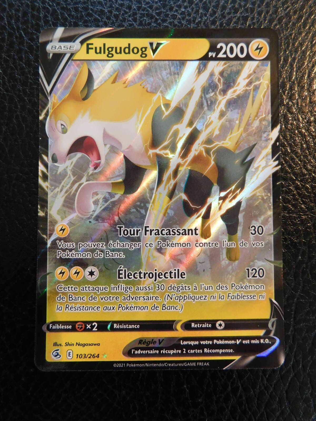 Carte Pokémon - Fulgudog V 103/264 - EB08 Poing de Fusion - Neuf FR (port groupé