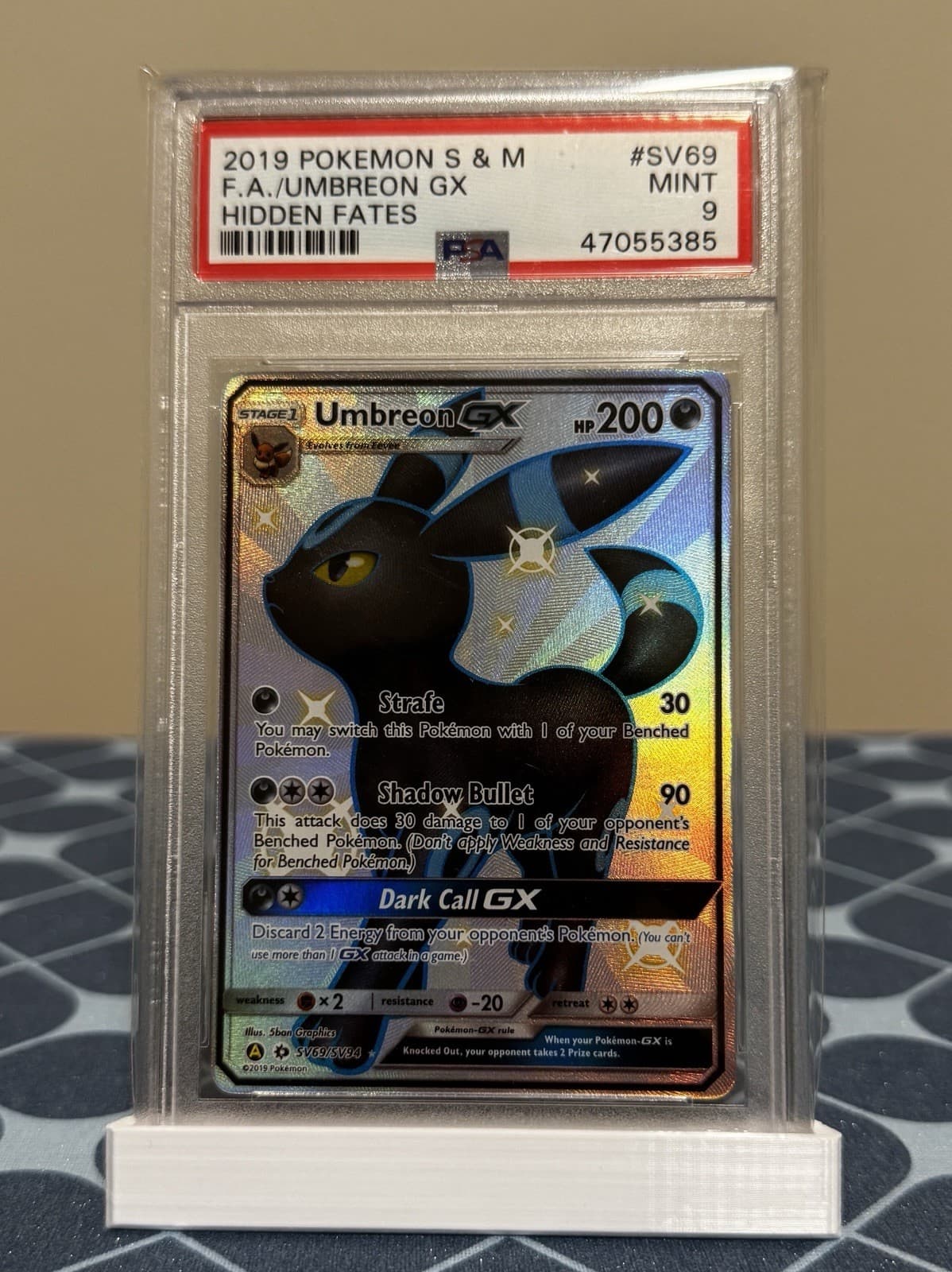Pokemon Umbreon GX SV69/SV94 Sun & Moon Hidden Fates PSA 9