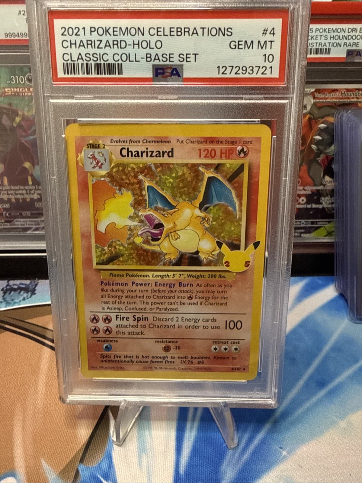 Pokémon TCG Charizard 4/102 Celebrations Classic Collection Holo 2021 PSA 10