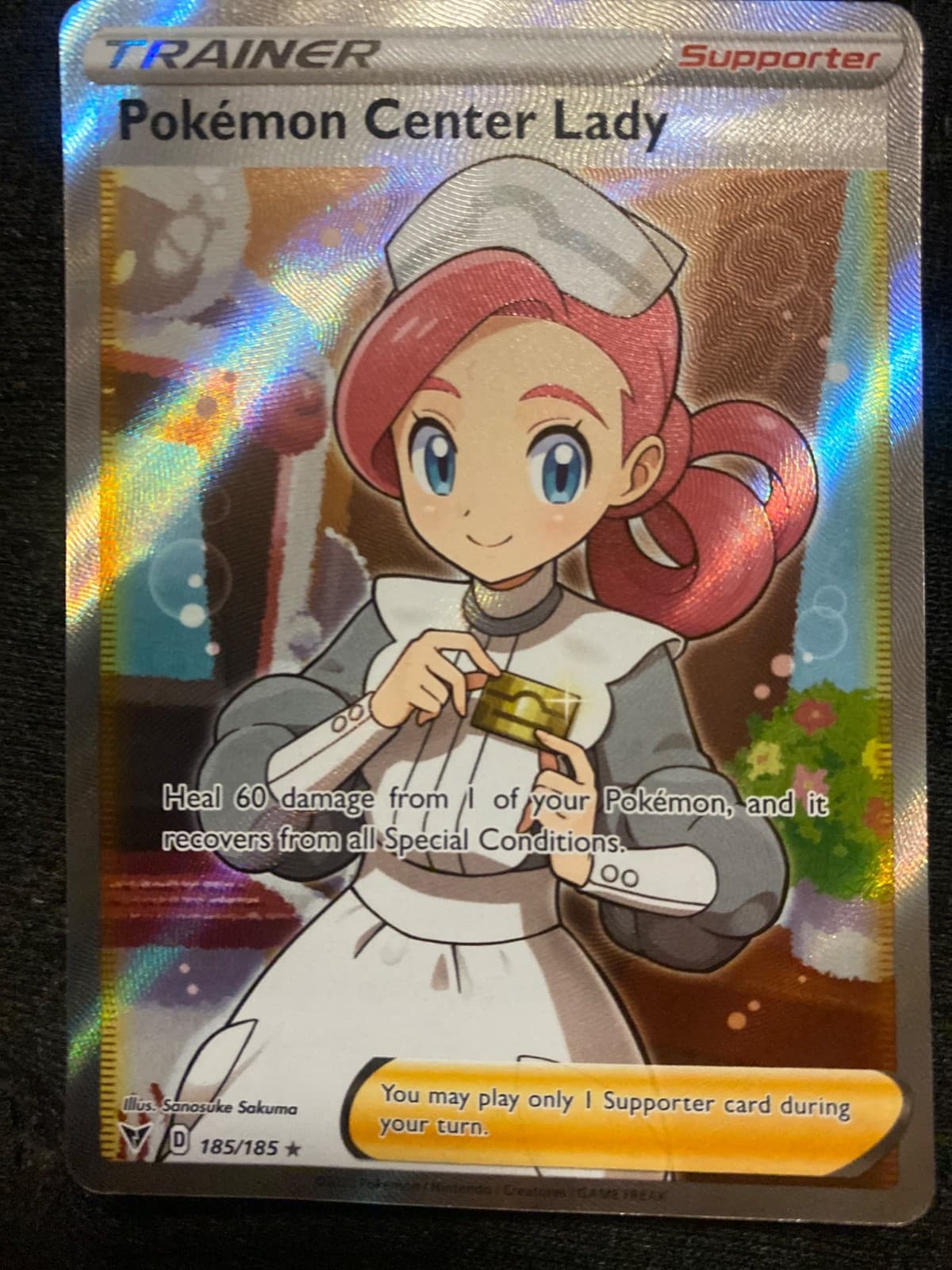 Pokemon Center Lady (Full Art) 185/185 Swsh04: Vivid Voltage Holo