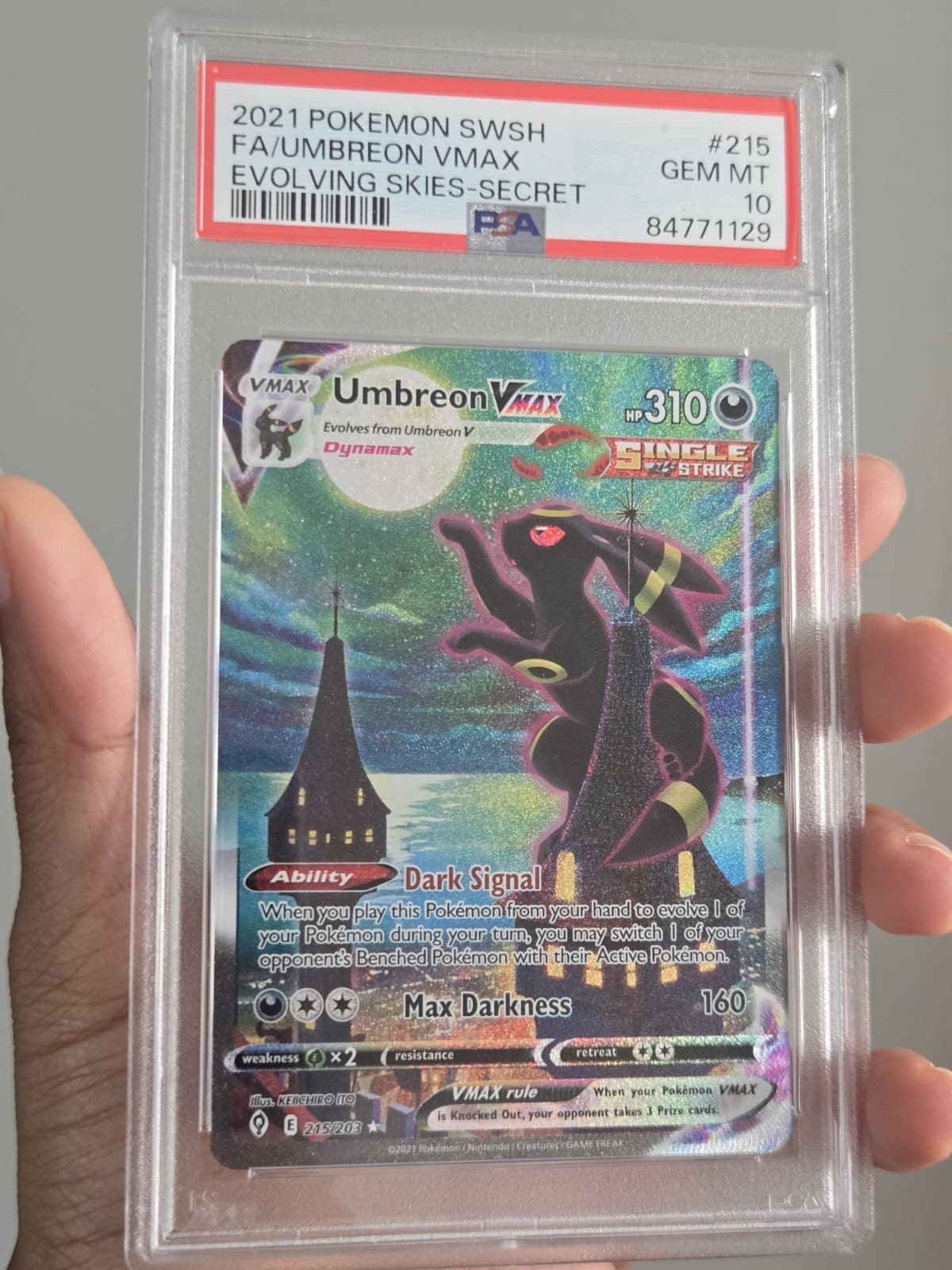 PSA 10 Umbreon VMAX (Alternate Art Secret) 215/203 SWSH07: Evolving Skies