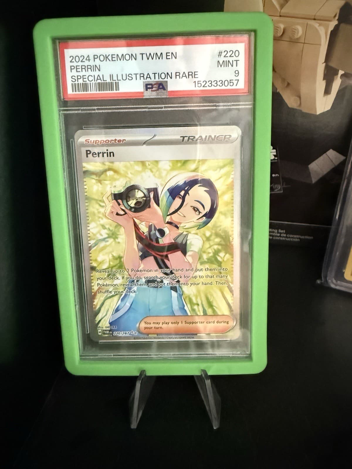 Pokémon TCG Perrin 220/167 SV06 Twilight Masquerade SIR PSA 9