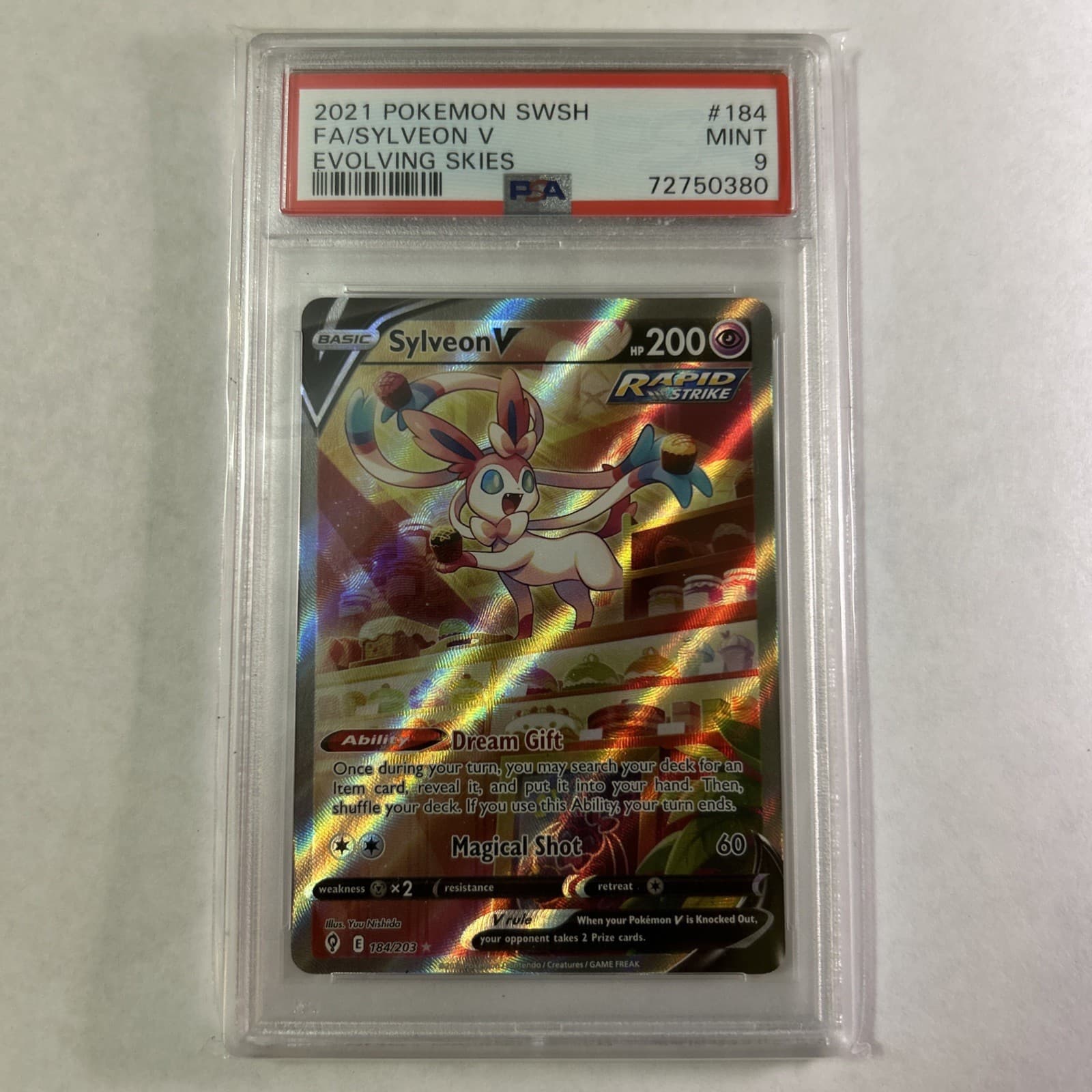 Pokémon TCG Sylveon v Alt Art PSA 9, 184/203, SWSH07: Evolving Skies