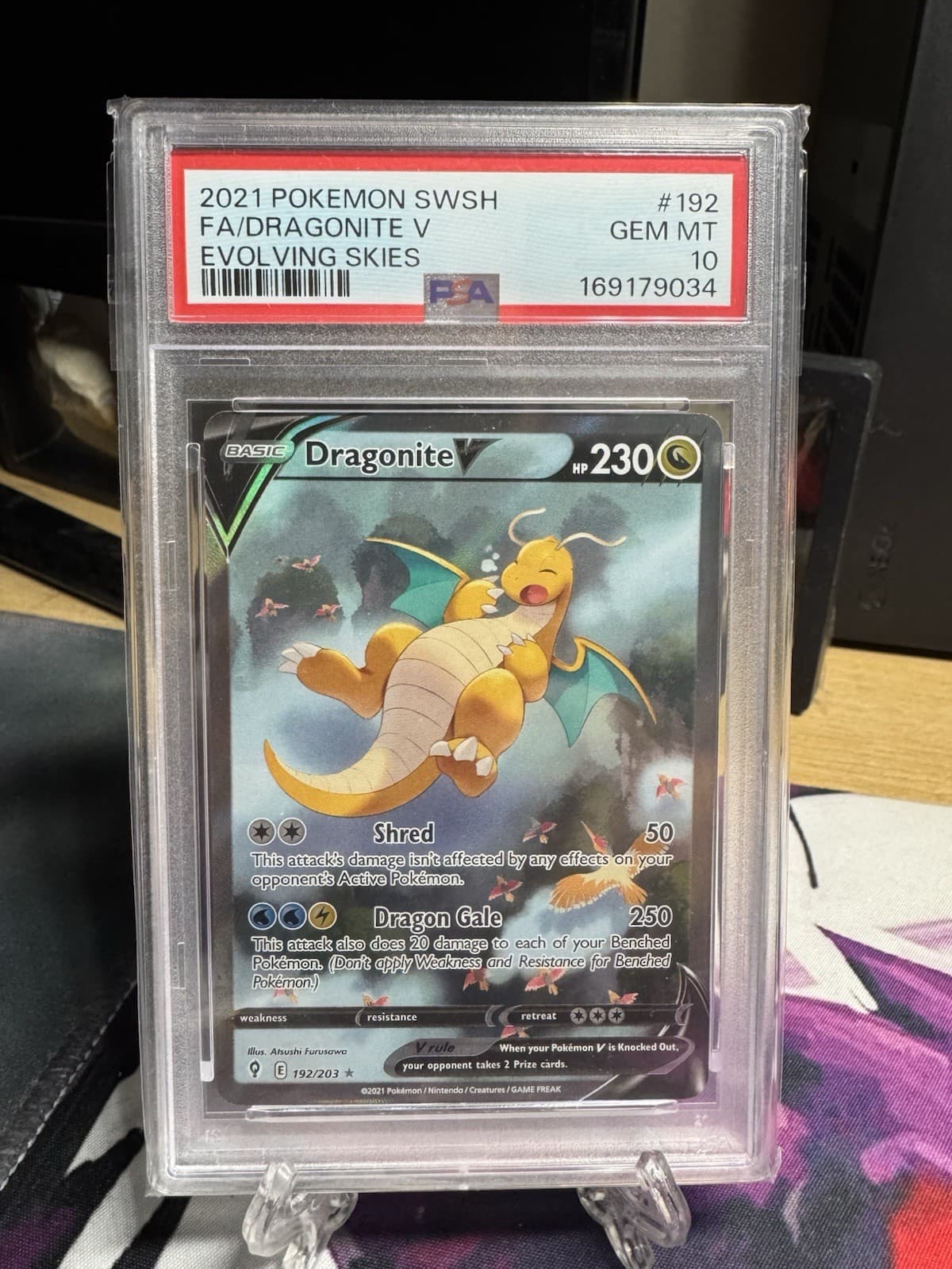 2021 Pokemon SWSH Evolving Skies Dragonite V Full Art Ultra Rare #192/203 PSA 10