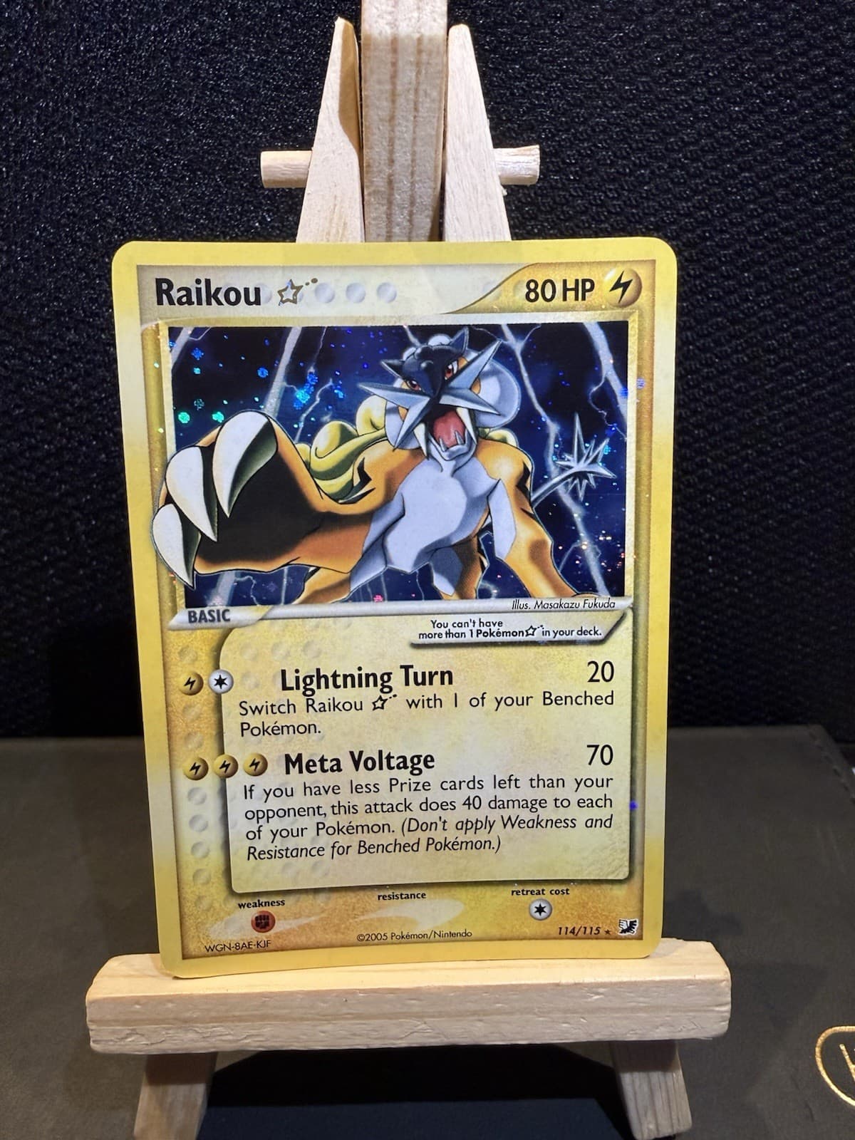 Pokemon 2005 Gold Star Raikou 114/115 Holo EX Unseen Forces Swirl