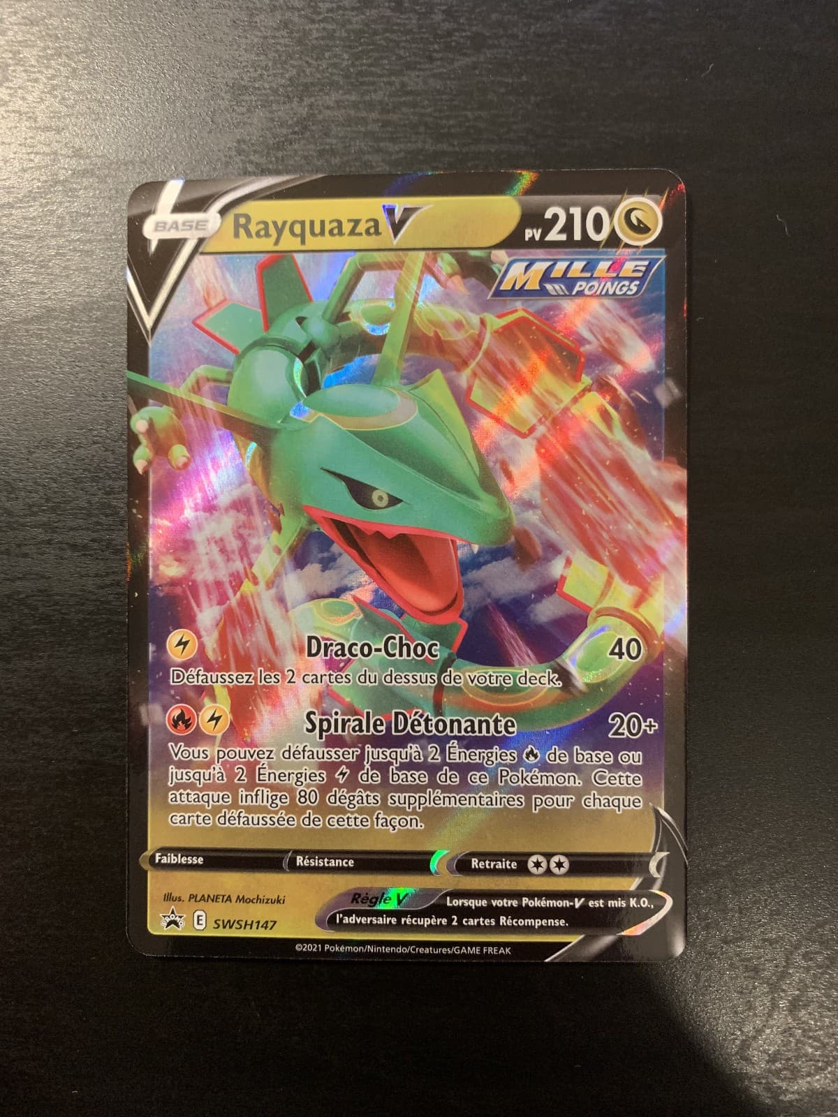 Carte Pokémon Rayquaza V SWSH147 Promo Epée & Bouclier FR NEUF