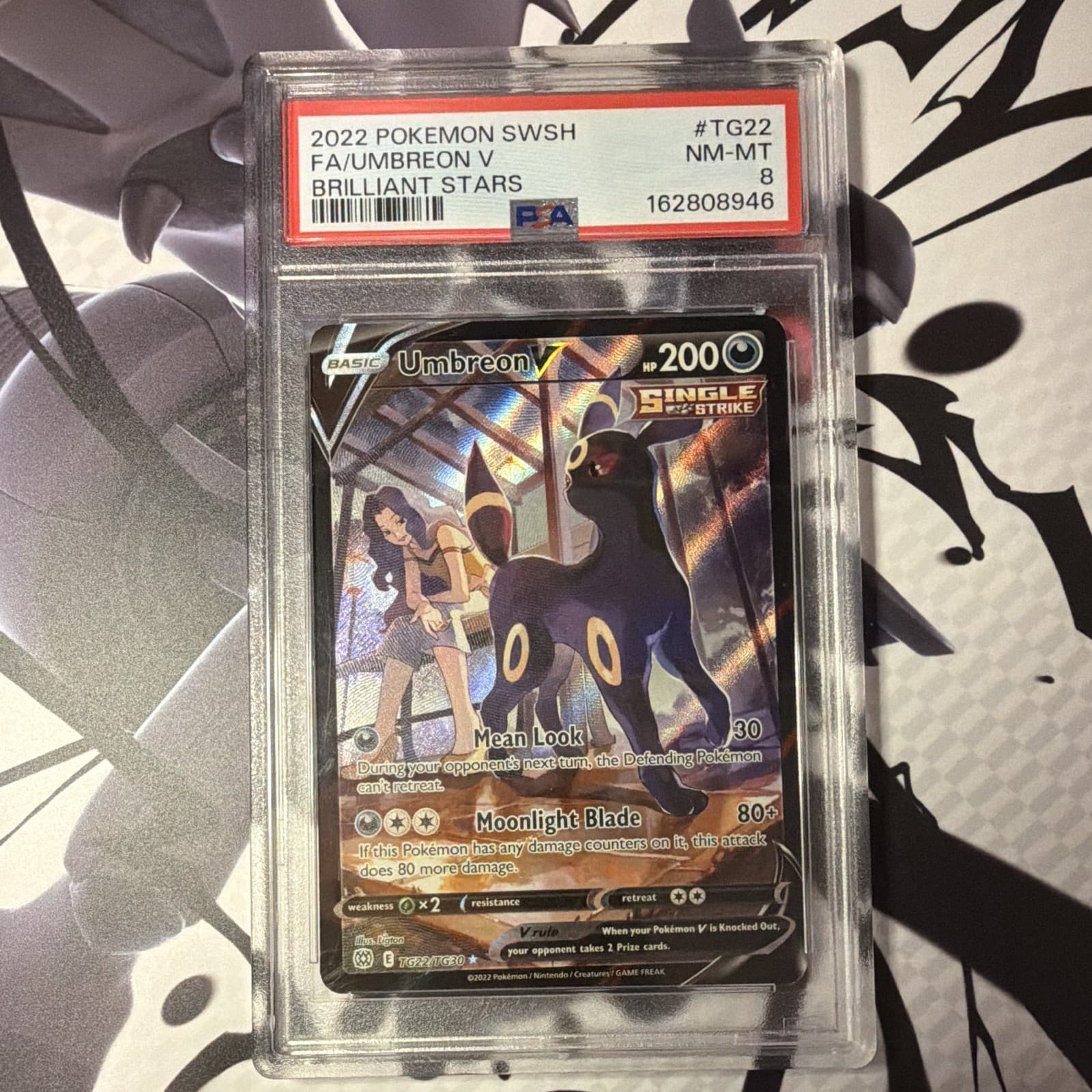 Pokémon TCG Umbreon V Ultra Rare Holo TG22/TG30 PSA 8