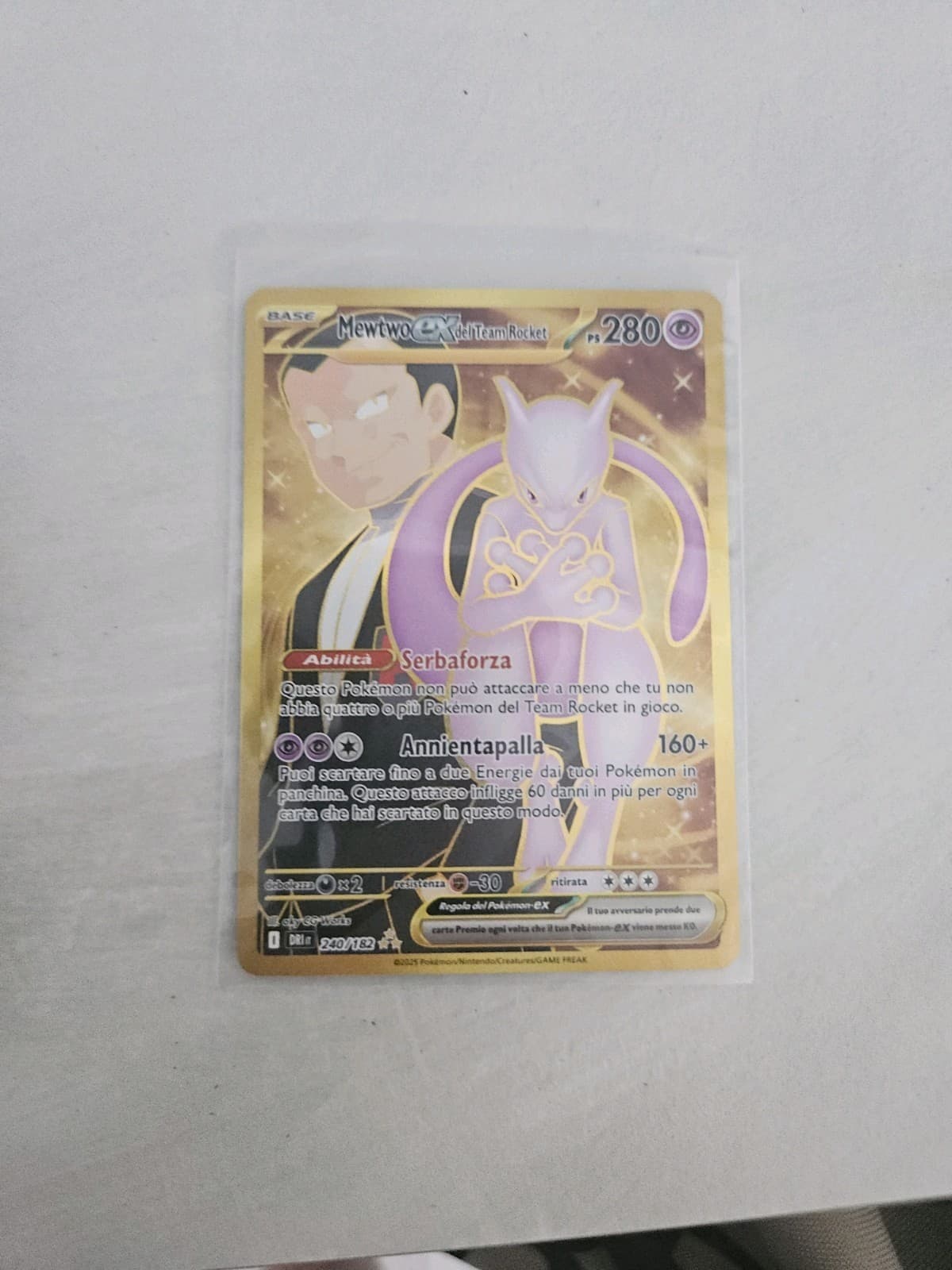 Mewtwo Ex del Team Rocket 240/182 Gold Rivali Predestinati