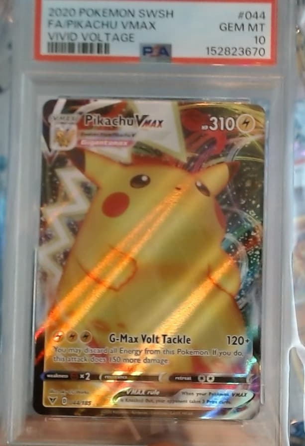 Pokémon TCG 2020 SWSW Vivid Voltage #044/185 Pikachu VMAX Full Art PSA 10