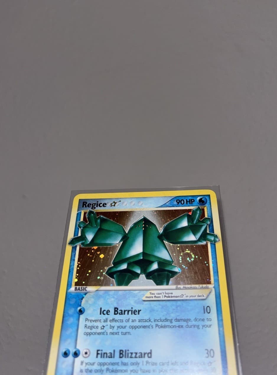 Pokémon TCG Regice 90/92 Gold Star Holo EX Legend Maker 2006 English Swirl - LP