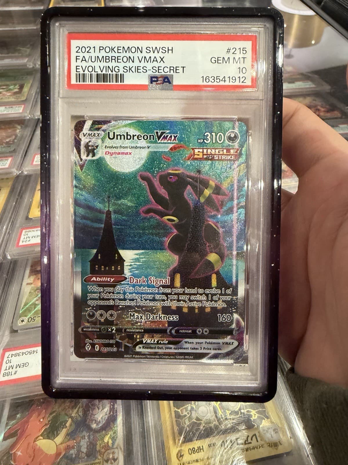 PSA 10 GEM MINT Umbreon VMAX 215/203 Alt Art Evolving Skies Pokemon - Moonbreon
