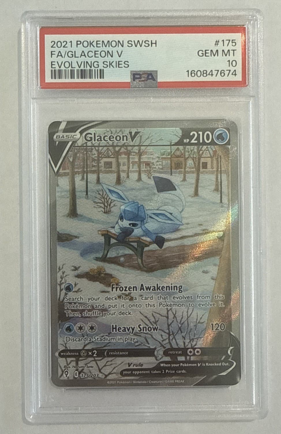 Pokemon Glaceon V 175/203 Evolving Skies PSA 10 ENG
