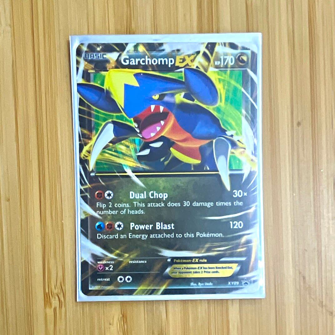 The Pokémon Company Garchomp-EX Promo XY09 XY Black Star Holo ENG 170 HP