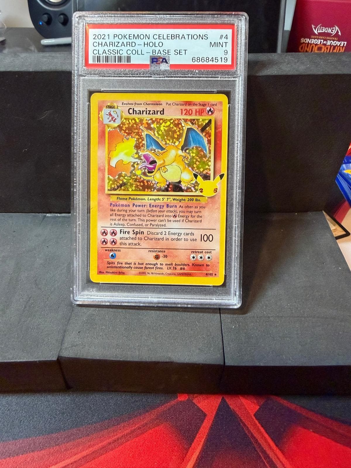 Charizard Holo 4 Celebrations Classic Collection Pokemon PSA 9