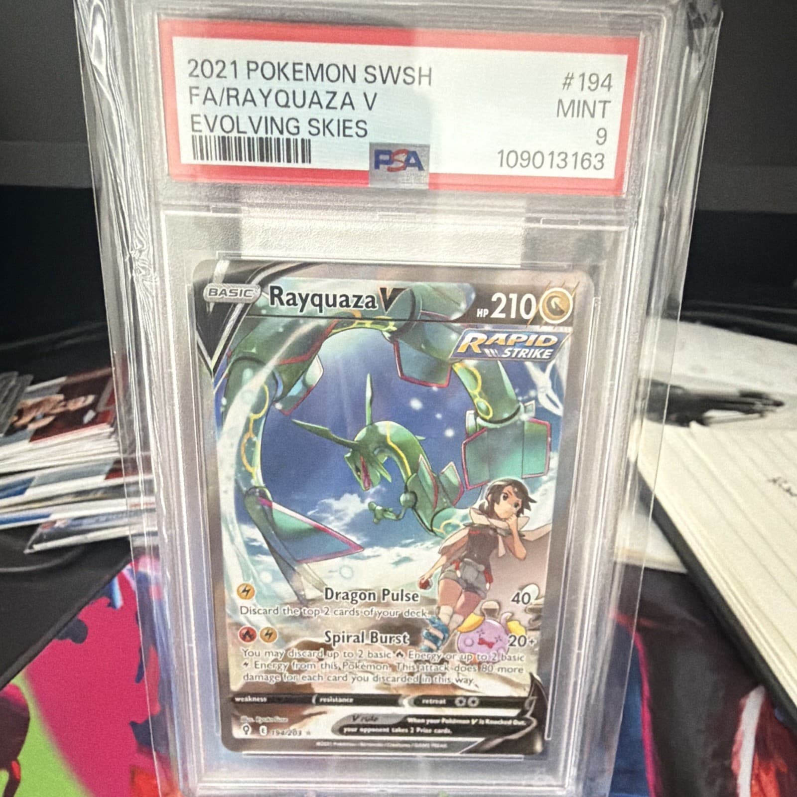 The Pokémon Company Rayquaza V 194/203 Evolving Skies Alt Full Art Holo PSA 9