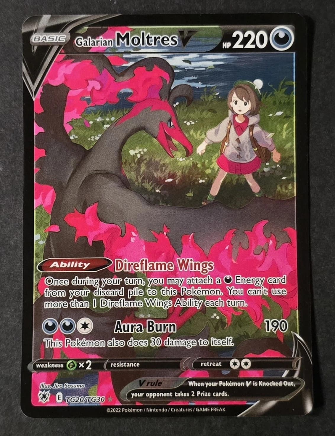 Galarian Moltres V - TG20/TG30 Astral Radiance Trainer Gallery Pokemon - NM
