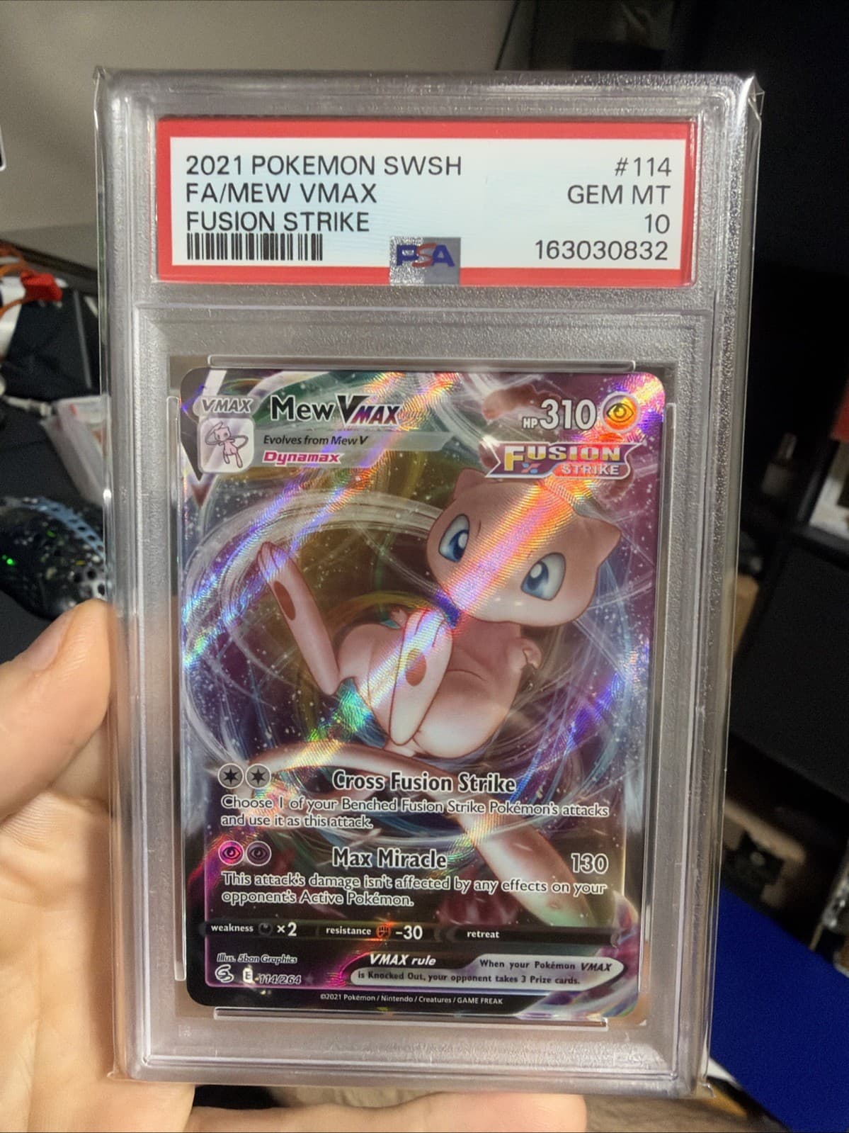 Mew VMAX 114/264 Swsh08 Fusion Strike Full Art Holo ENG 2021 PSA 10