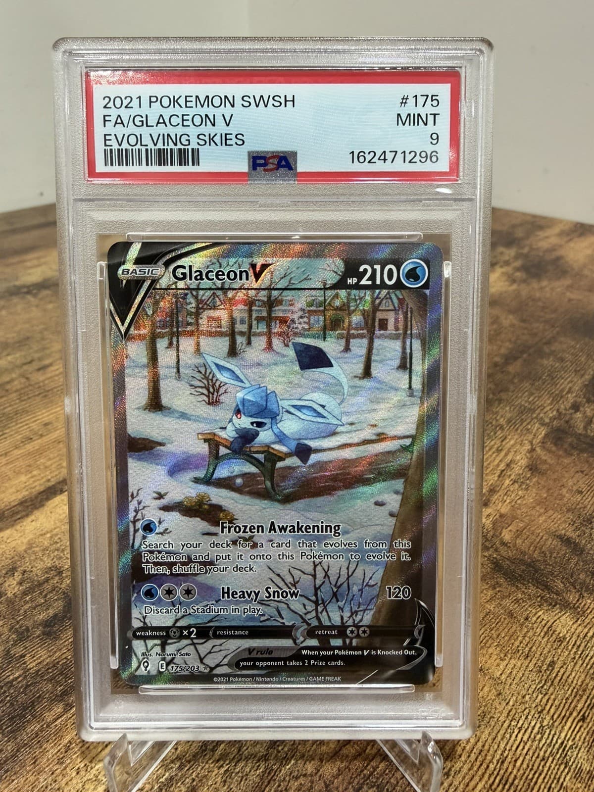 Pokemon 2021 Glaceon V Alt Art 175/203 SWSH Evolving Skies PSA 9 MINT