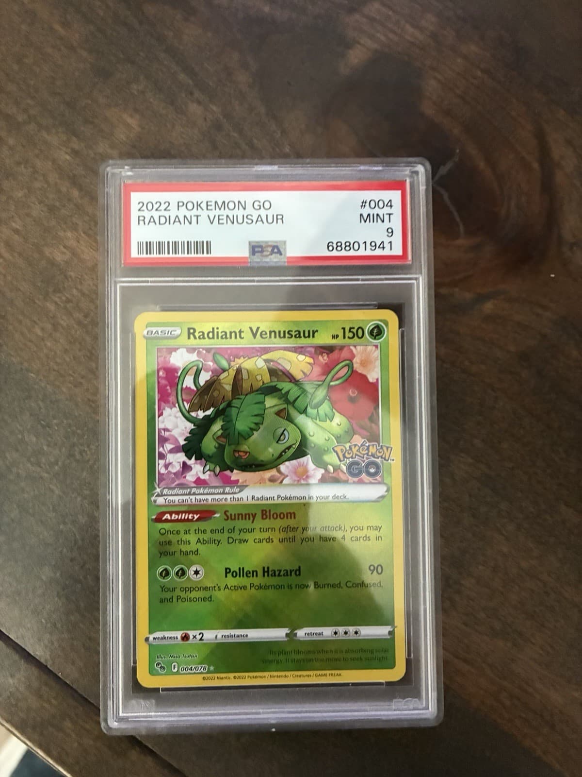 The Pokémon Company Radiant Venusaur 004/078 Pokémon GO Holo PSA 9