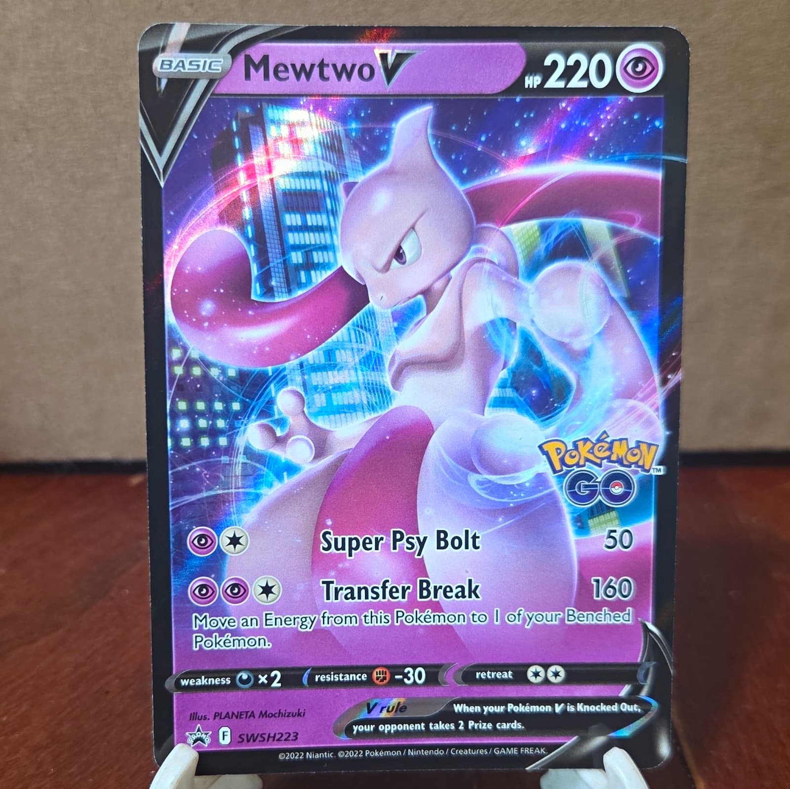 The Pokémon Company Mewtwo V 030/078 Pokemon GO Holo Ultra Rare English 220HP