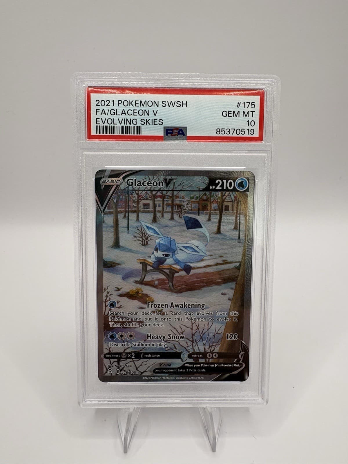 Glaceon V (Alternate Full Art) 175/203 SWSH07: Evolving Skies Holo PSA 10