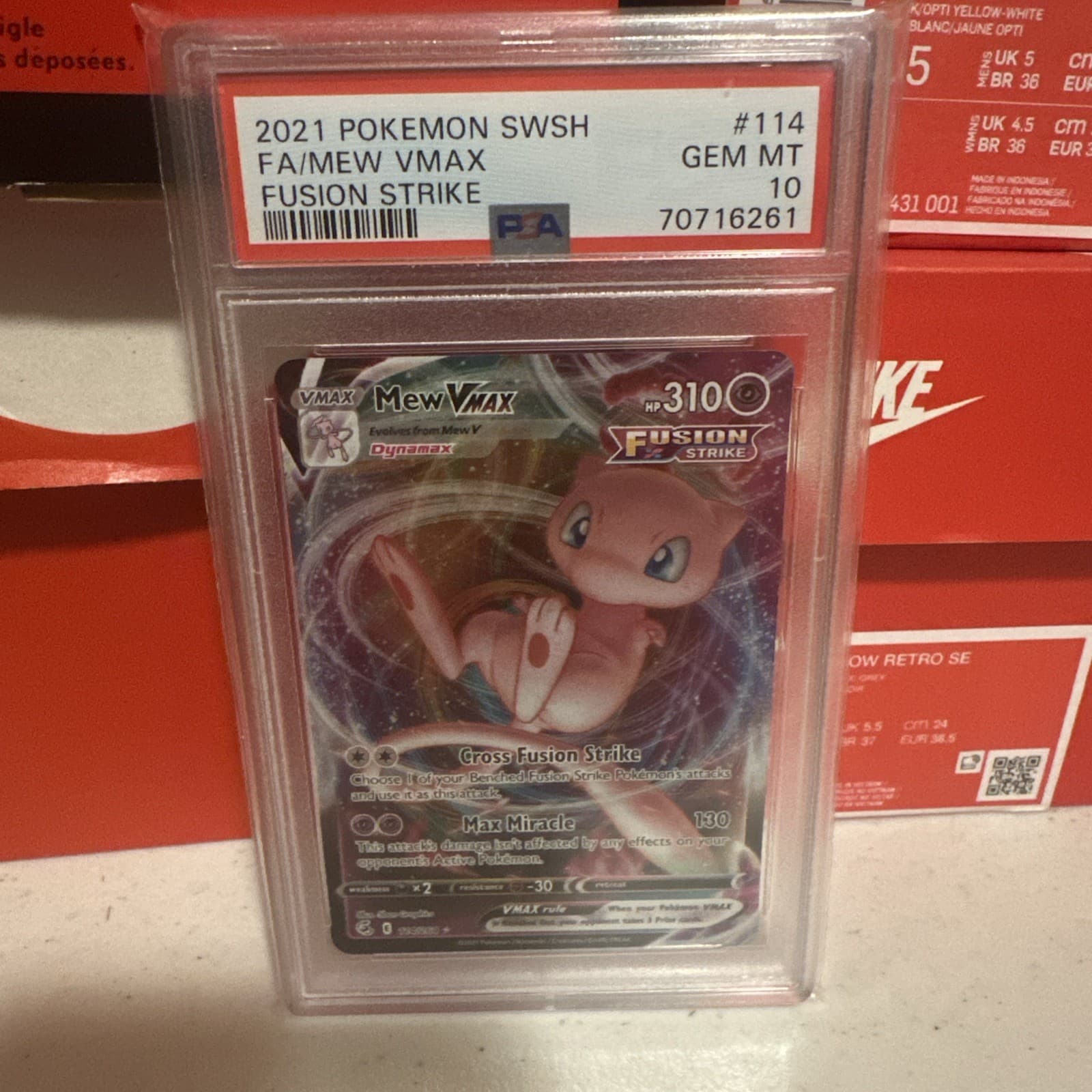 2021 POKEMON SWORD & SHIELD FUSION STRIKE #114 FULL ART/MEW VMAX PSA 10
