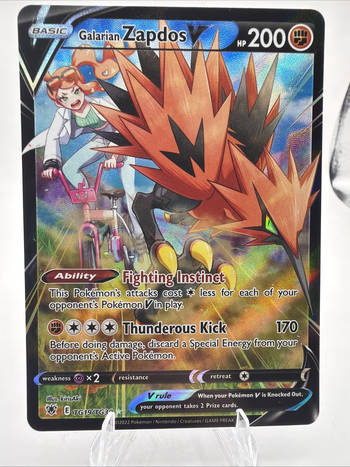 Galarian Zapdos v Ultra Rare Swsh10: Astral Radiance Trainer Gallery TG19/TG30