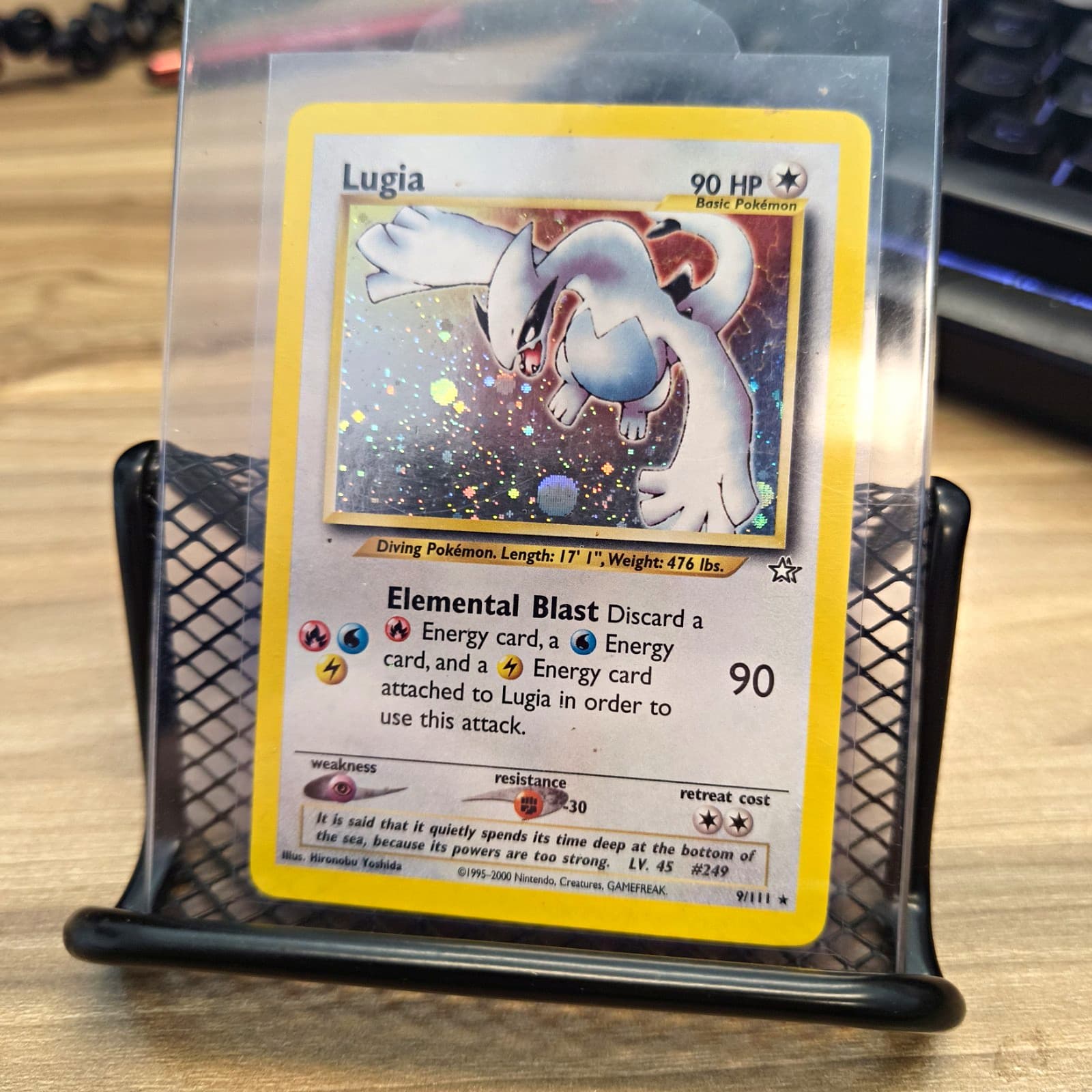 Pokemon TCG Neo Genesis Lugia 9/111 Holo Rare English 2000 90 HP (Moderate Play)