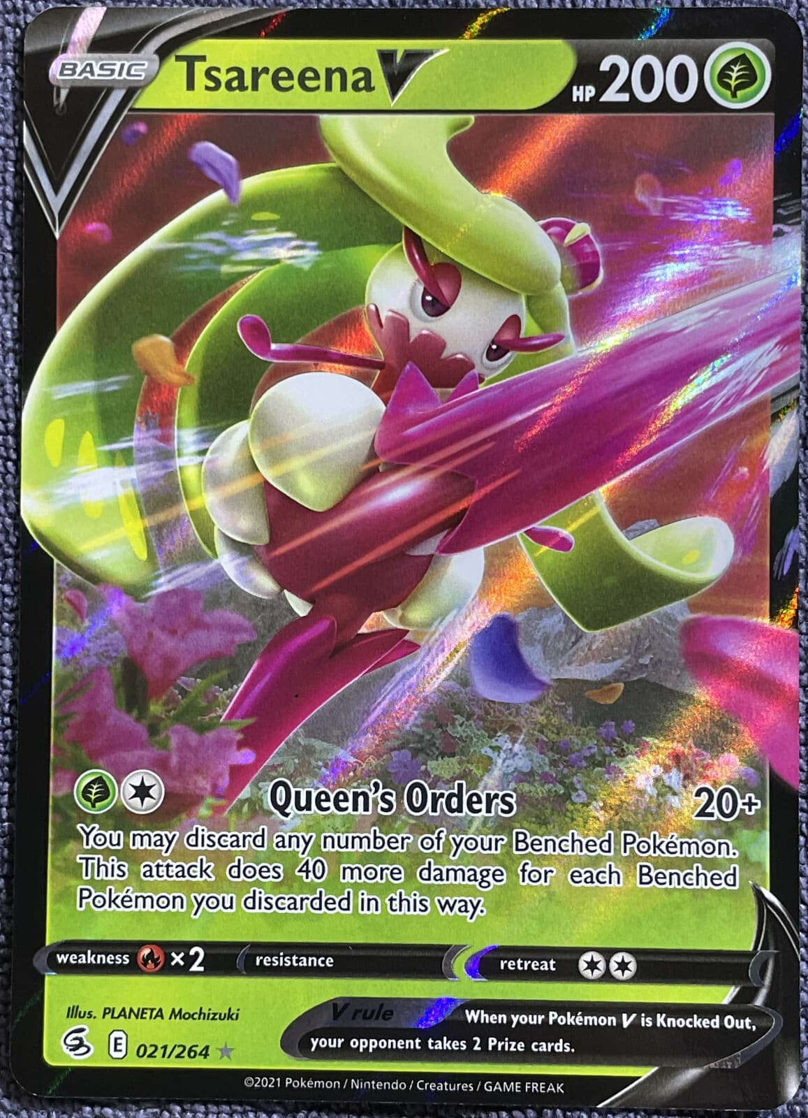 Tsareena V Ultra Rare - 021/264 - Fusion Strike Pokemon 2021
