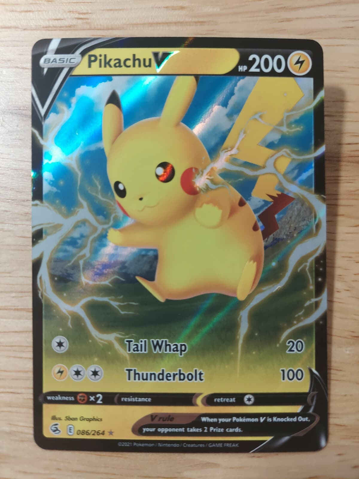 Pikachu V 086/264 Fusion Strike NM Ultra Rare Pokemon Card