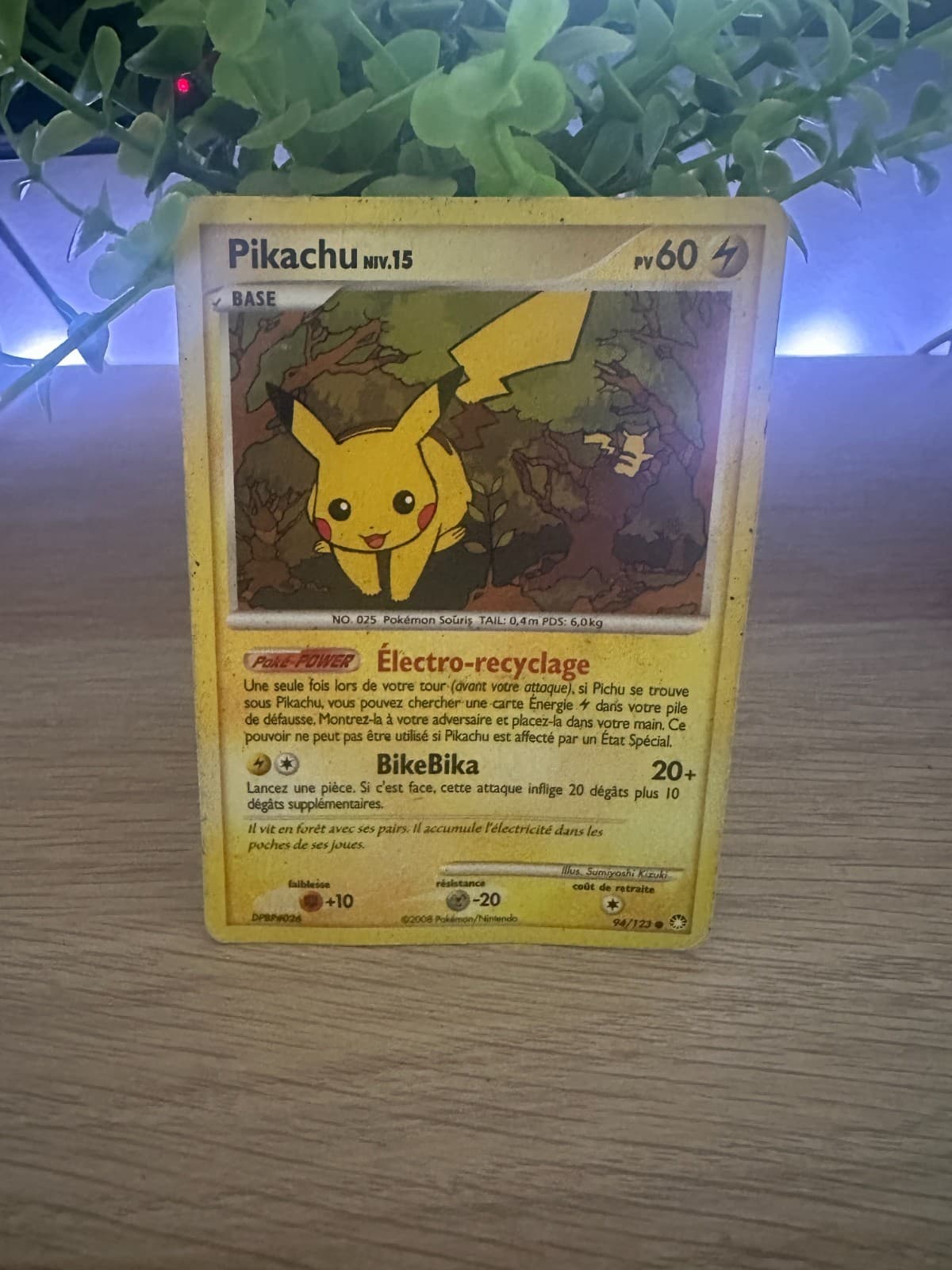 Carte Pokémon Pikachu 94/123 Diamant Perle Trésors mystérieux FR