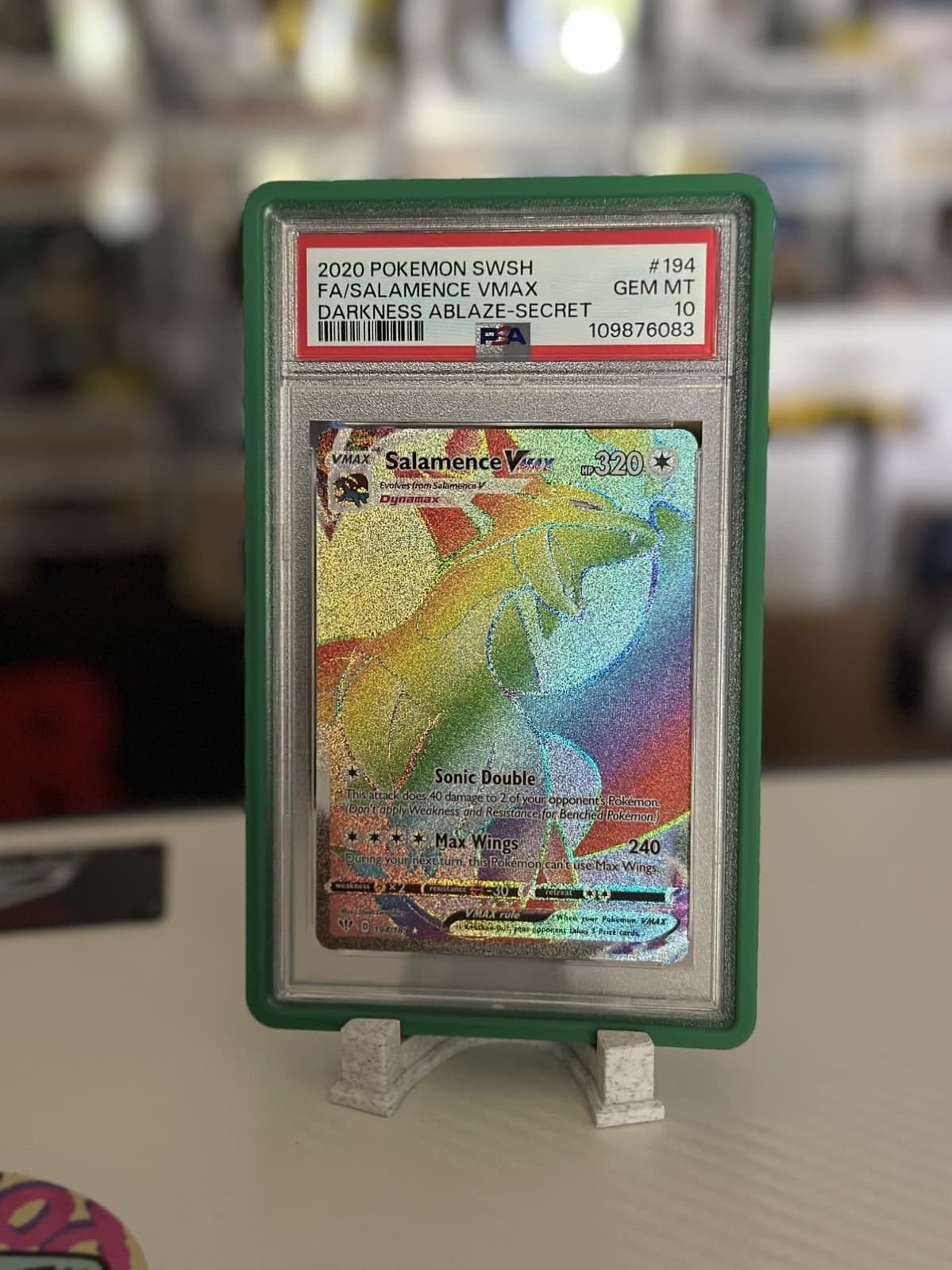 2020 Salamence VMax Rainbow Rare Darkness Ablaze Secret 194/189 PSA 10 SWSH FA