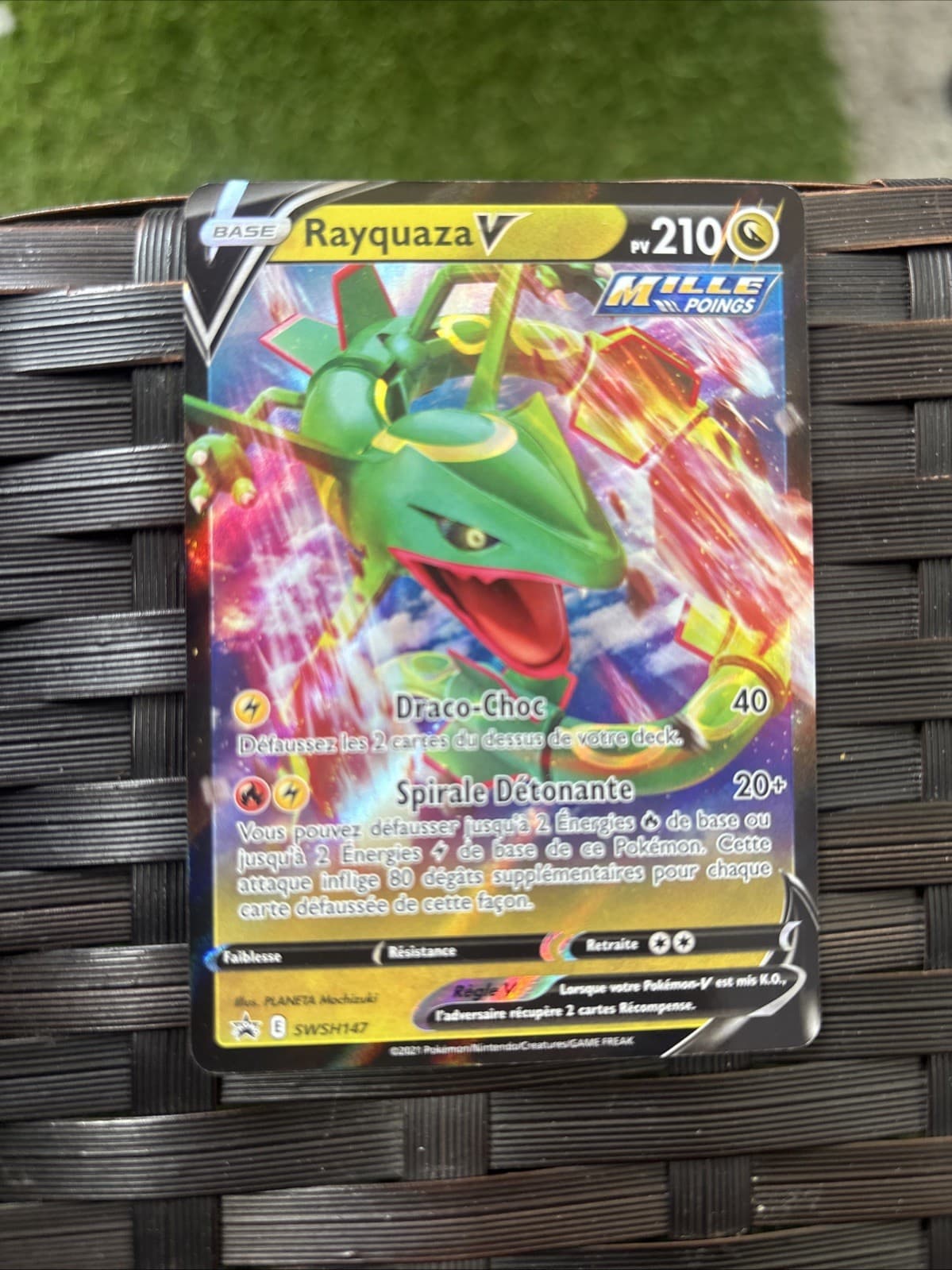 Carte Pokémon Rayquaza V SWSH147 PROMO Epée Bouclier FR NEUVE