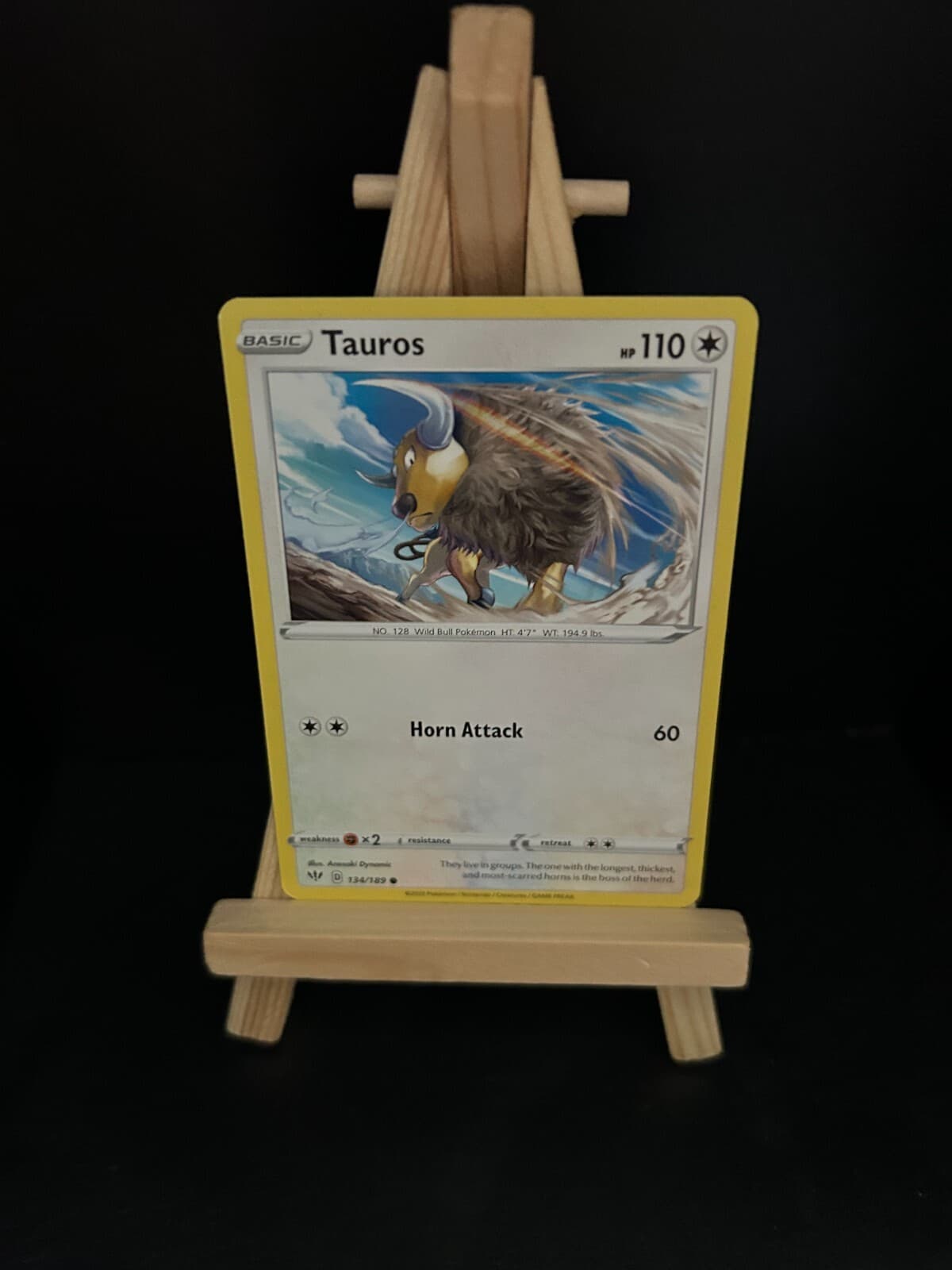 Tauros 134/189 Pokemon Karte TCG aus Flammende Finstermis EN