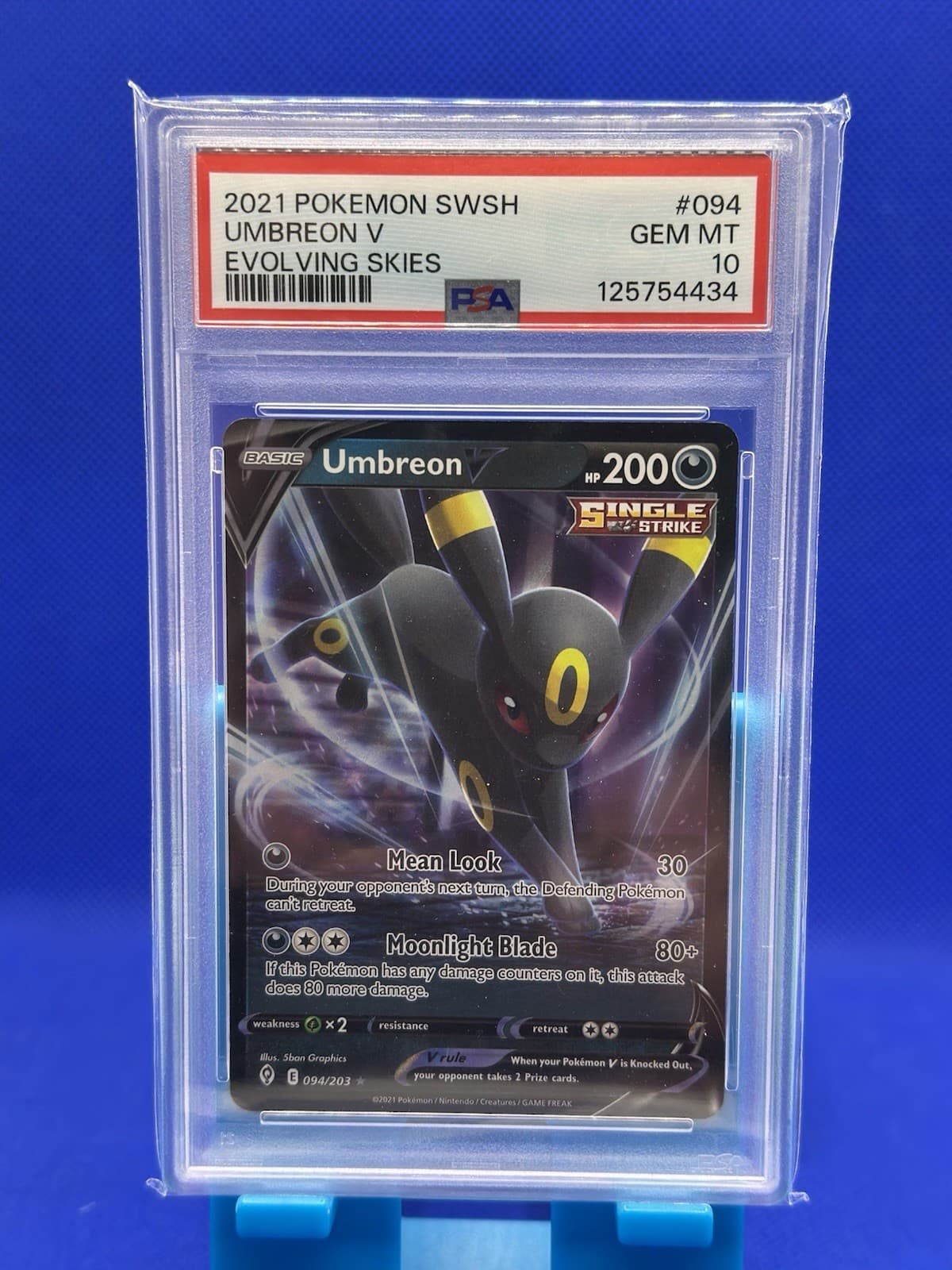 Umbreon V 094/203 SWSH07: Evolving Skies Holo PSA 10 Gem Mint