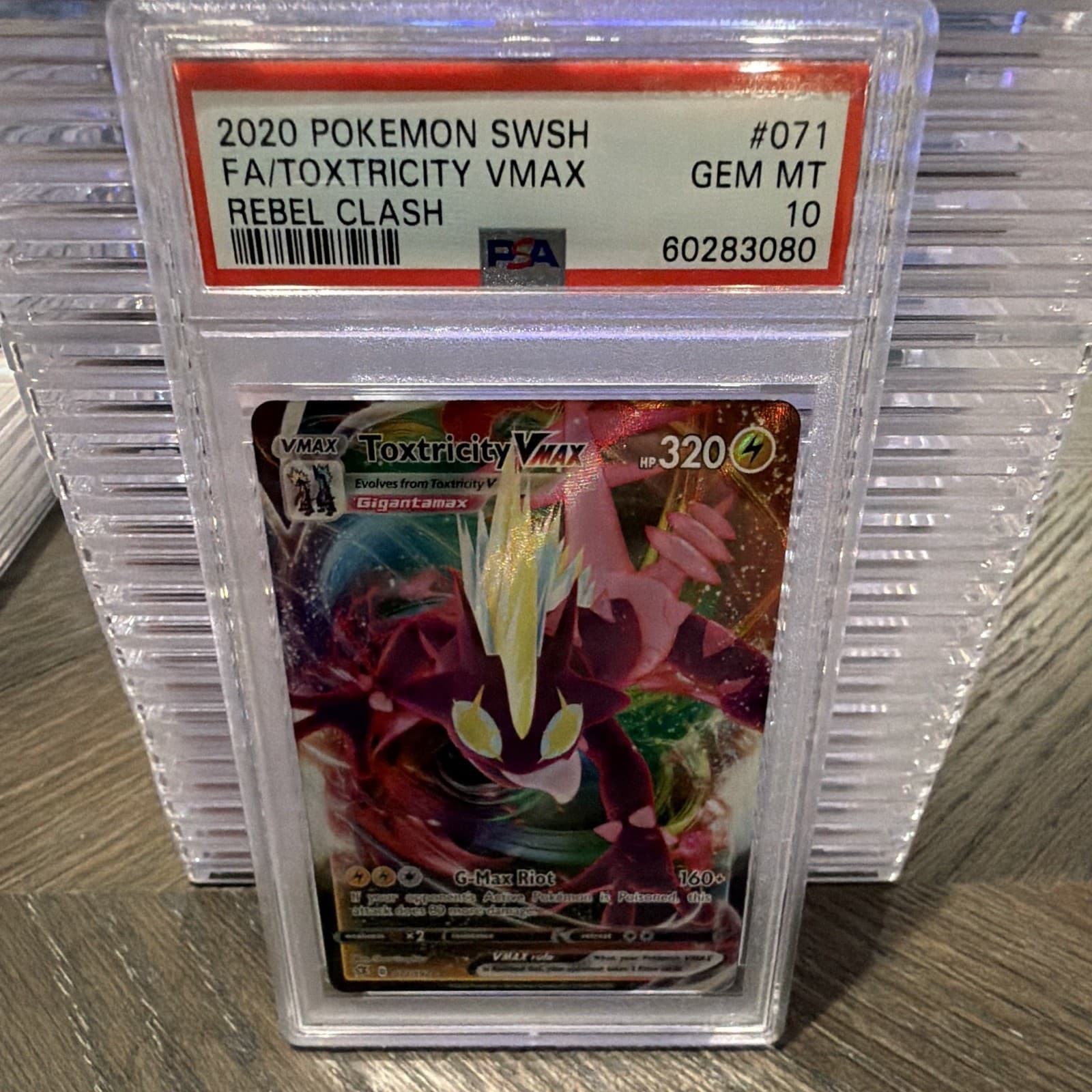 2020 POKEMON REBEL CLASH #071 TOXTRICITY VMAX EN HOLO PSA 10 60283080