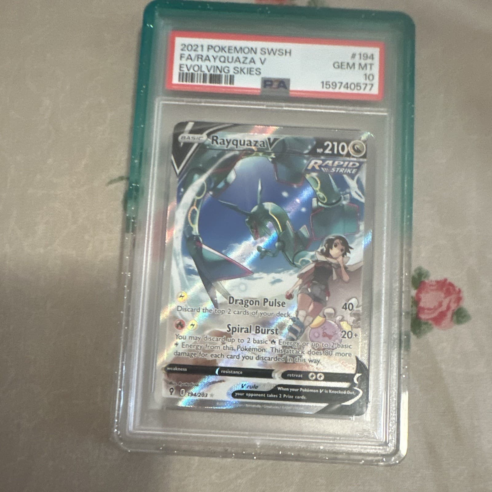 Pokémon TCG Rayquaza V 194/203 Alt Full Art Holo PSA 10 Evolving Skies