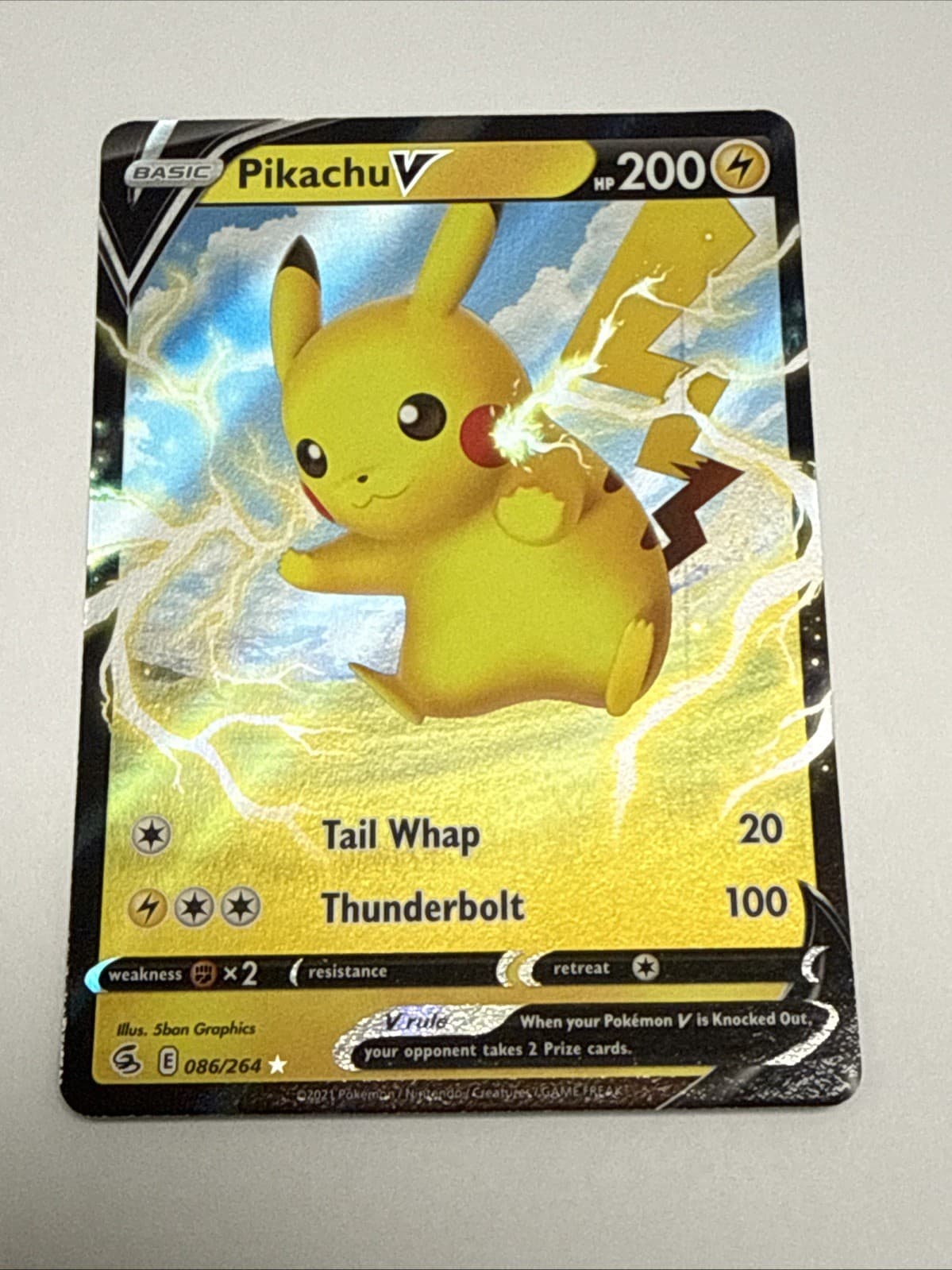 Pikachu V 086/264 Fusion Strike NM Full Art Ultra Rare Pokemon Card