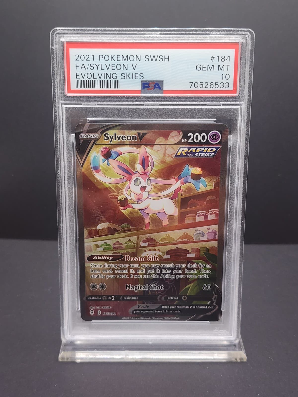PSA 10 Pokemon Sylveon V 184/203 Evolving Skies Full Art 2021