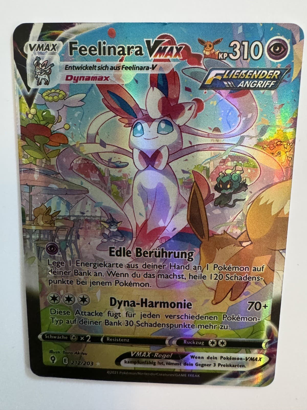 Feelinara Vmax 212/203 Pokémon Karte