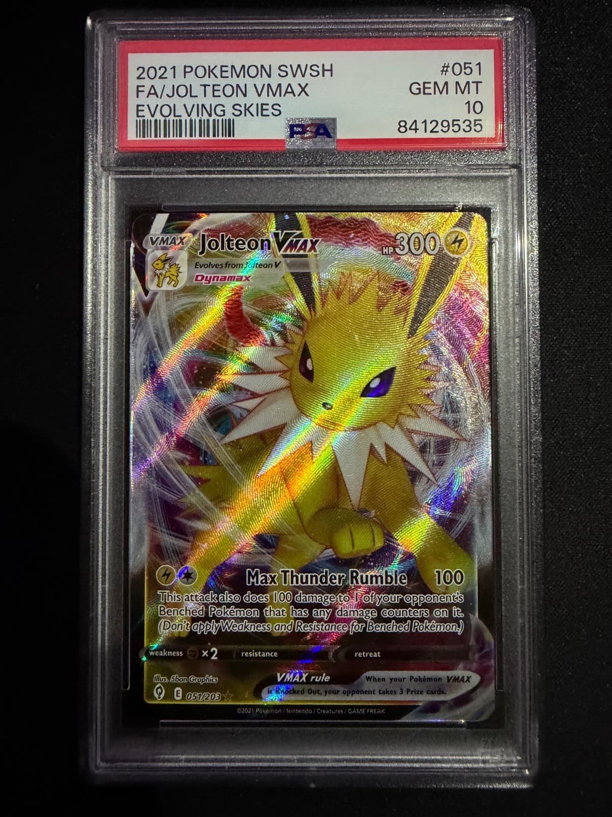 PSA 10 Jolteon VMAX Full Art Ultra Rare Evolving Skies 051/203