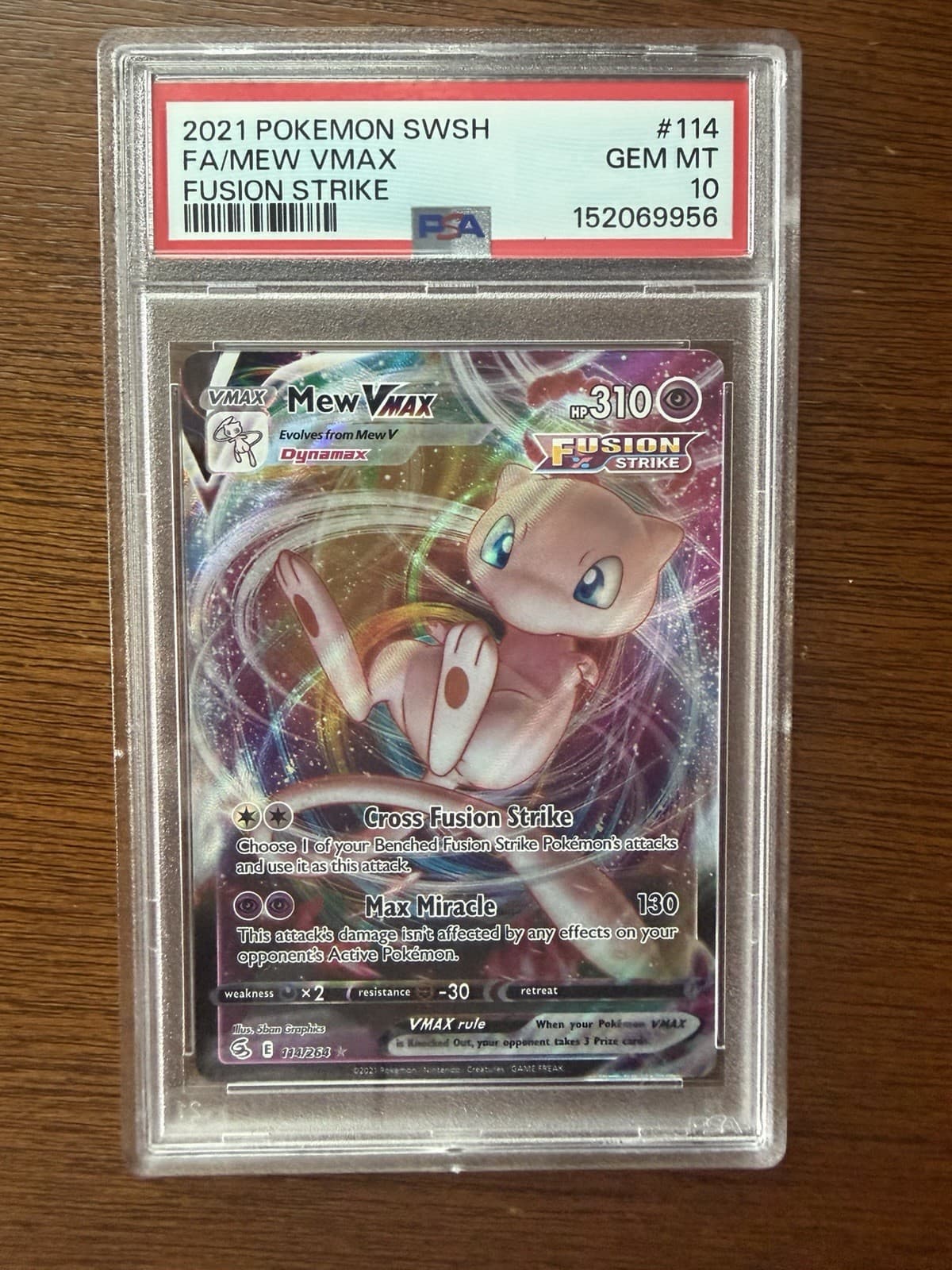 Pokemon TCG Mew VMAX 114/264 Fusion Strike Full Art Holo Ultra Rare PSA 10