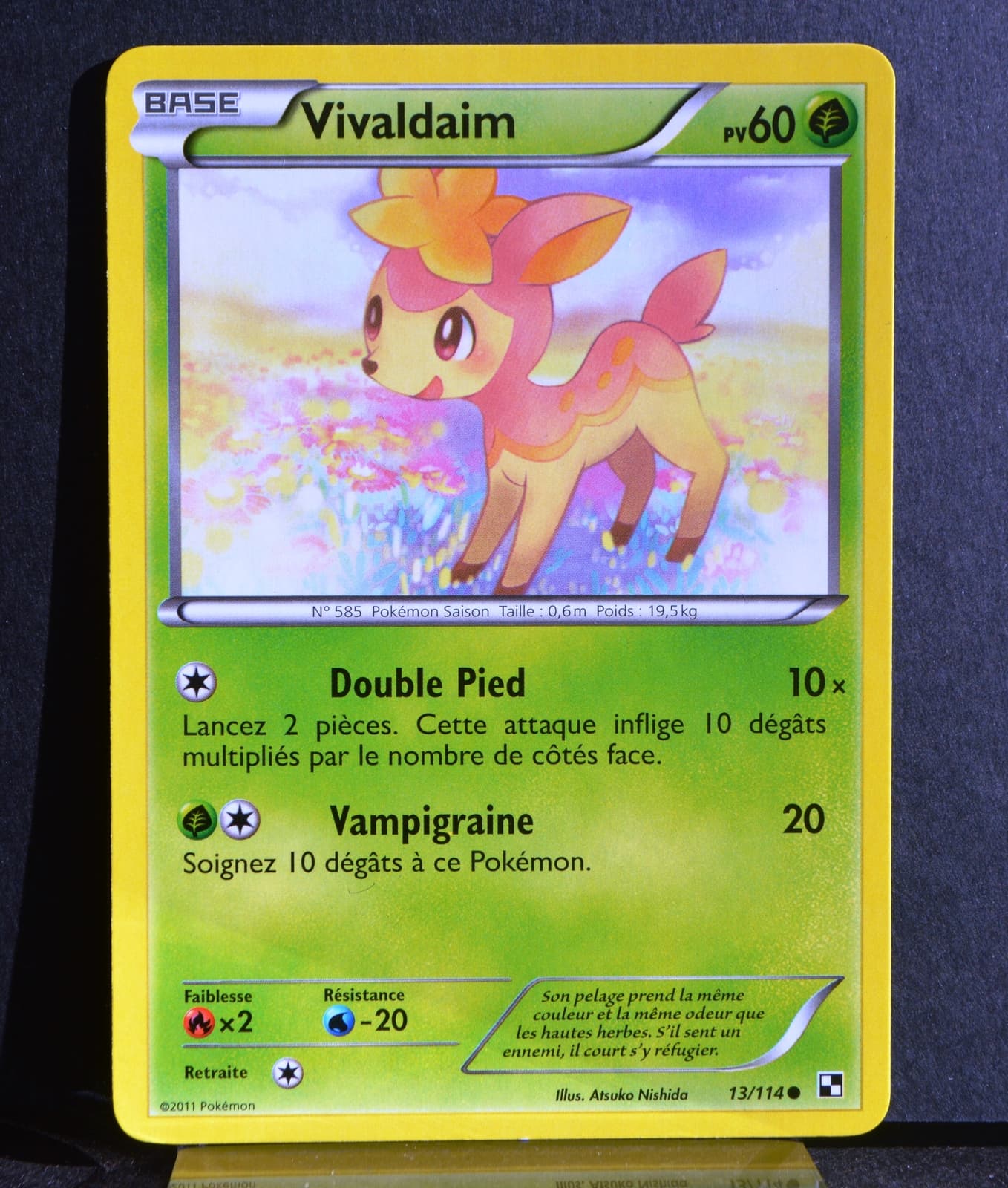 carte Pokémon 13/114 Vivaldaim Noir & Blanc NEUF FR