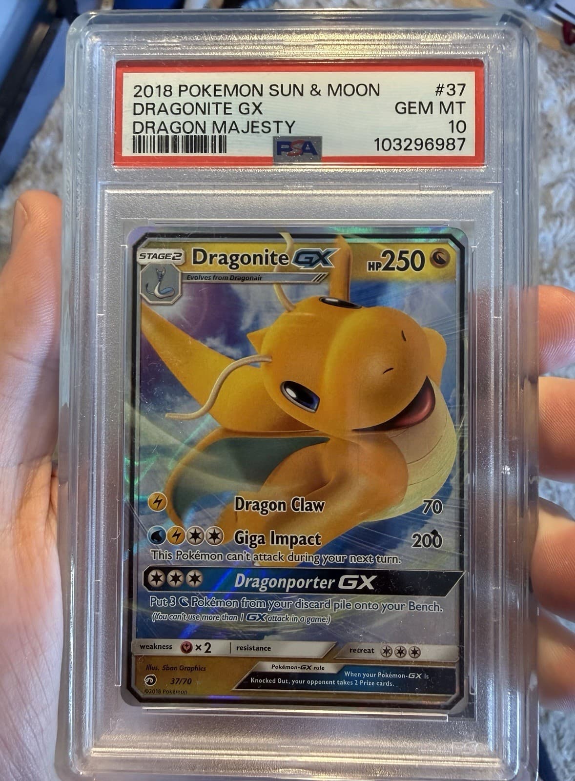 Dragonite GX 37/70 Dragon Majesty Holo PSA 10