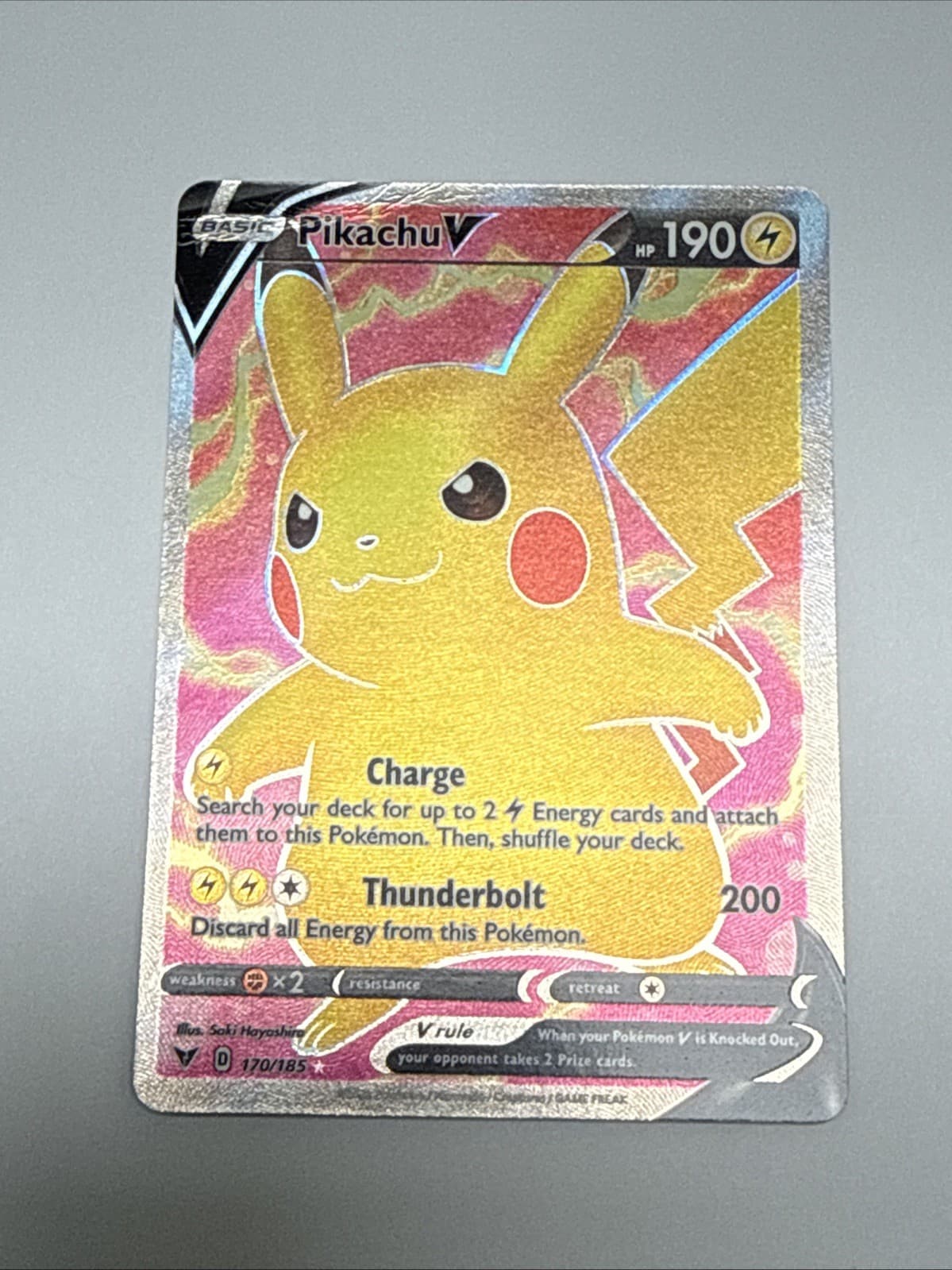 Pokémon TCG Vivid Voltage Pikachu v 170/185 Full Art Ultra Rare Card